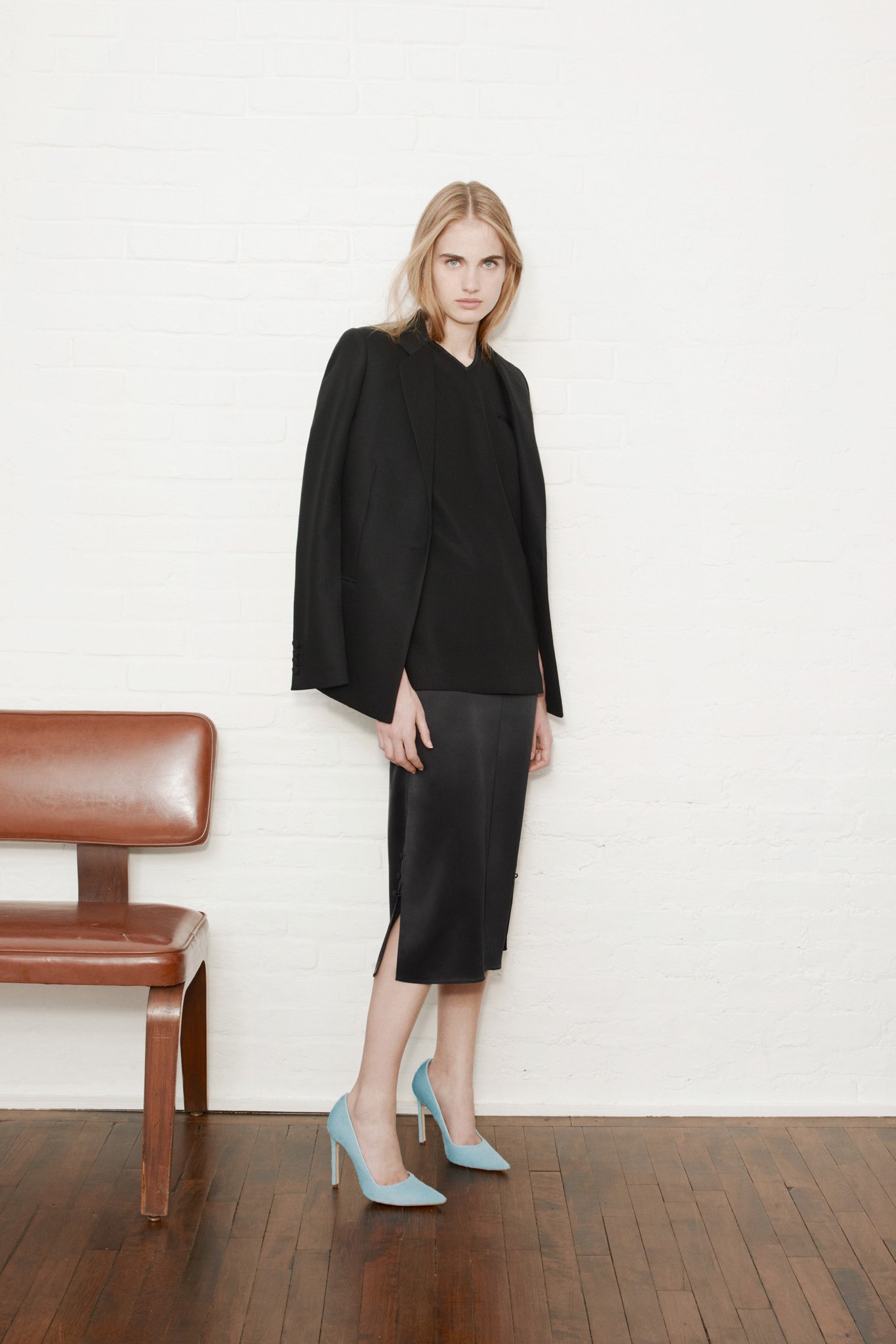 black blazer and pencil skirt