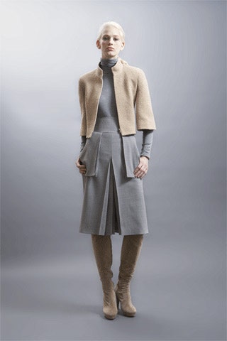 beige wool short-sleeve structured buttoned cape