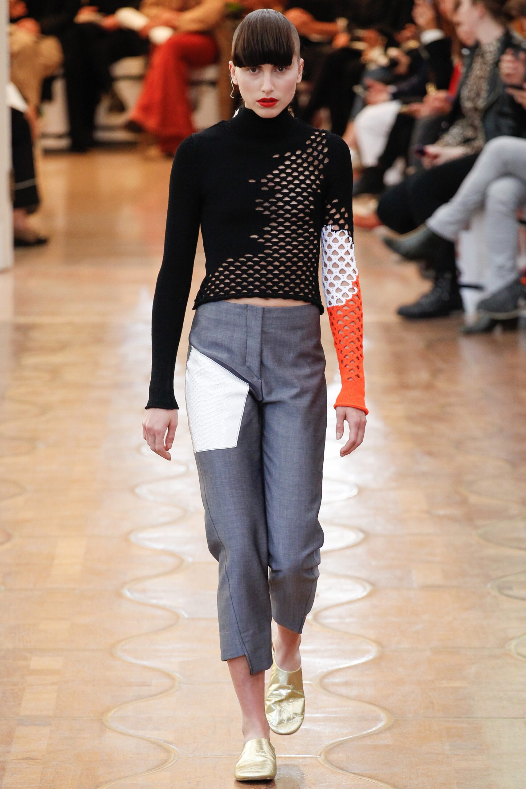 gray cotton asymmetric relaxed pockets cropped pants