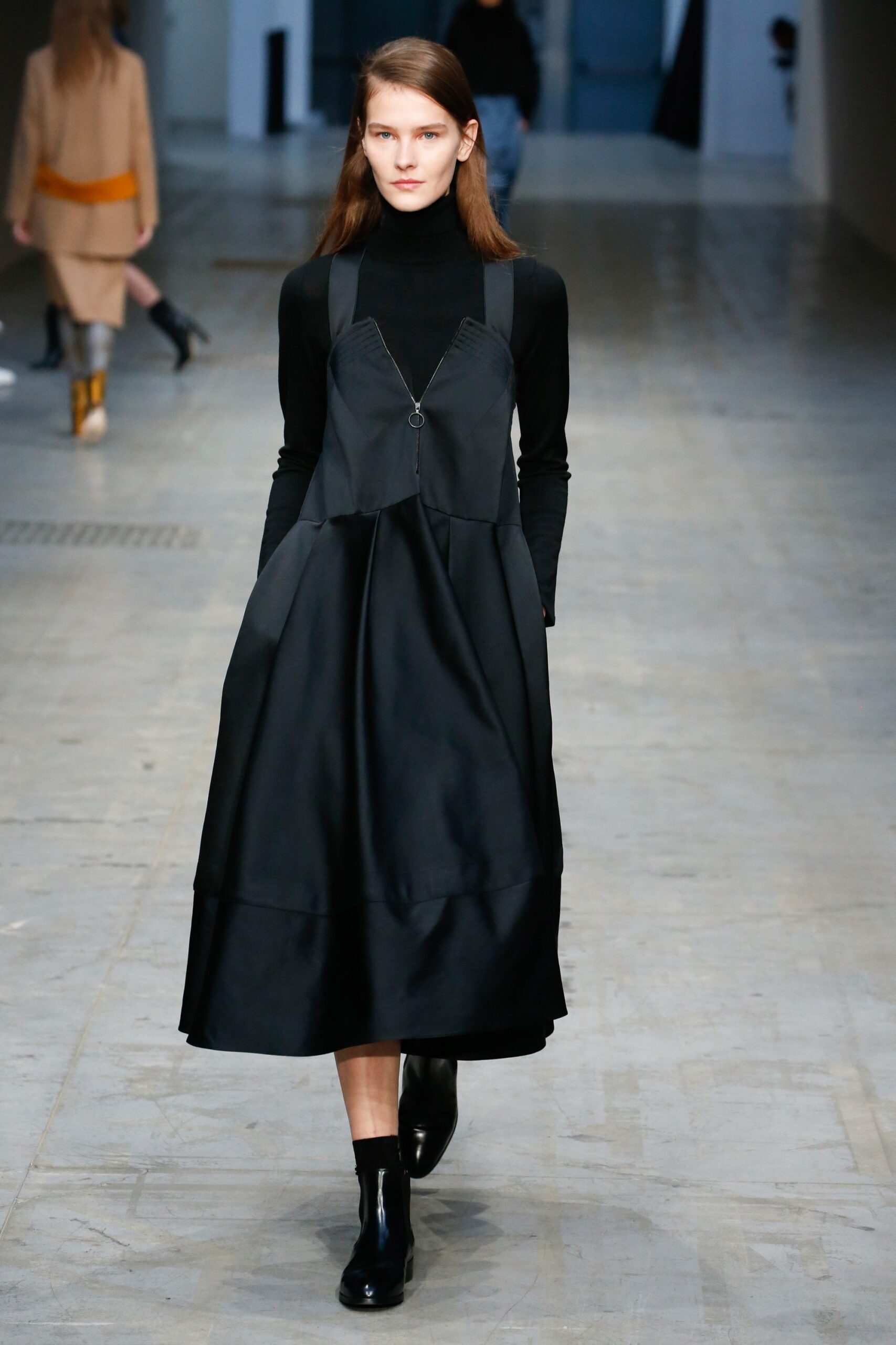 black silk sleeveless dress