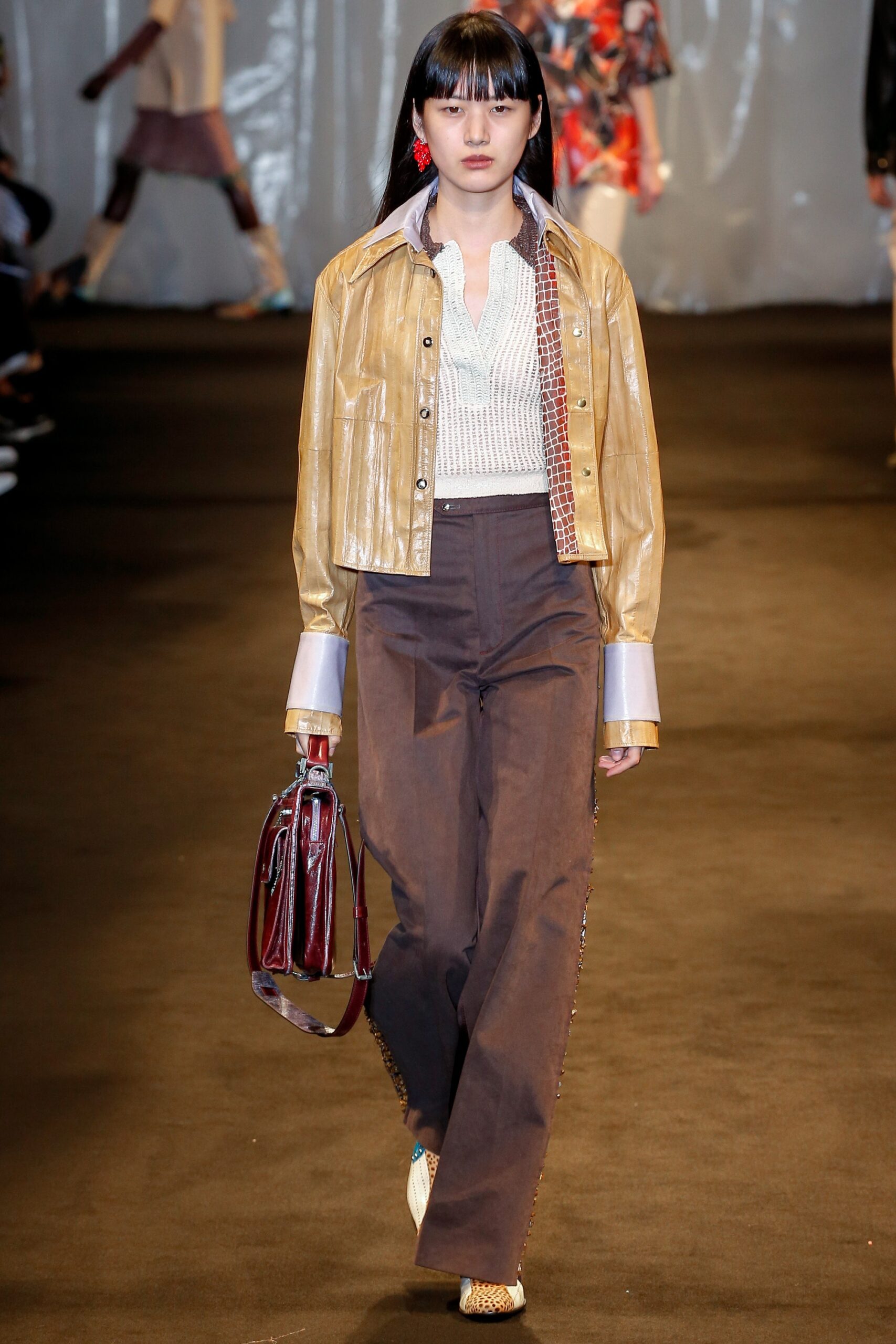 beige leather long-sleeve collared fitted buttoned jacket
