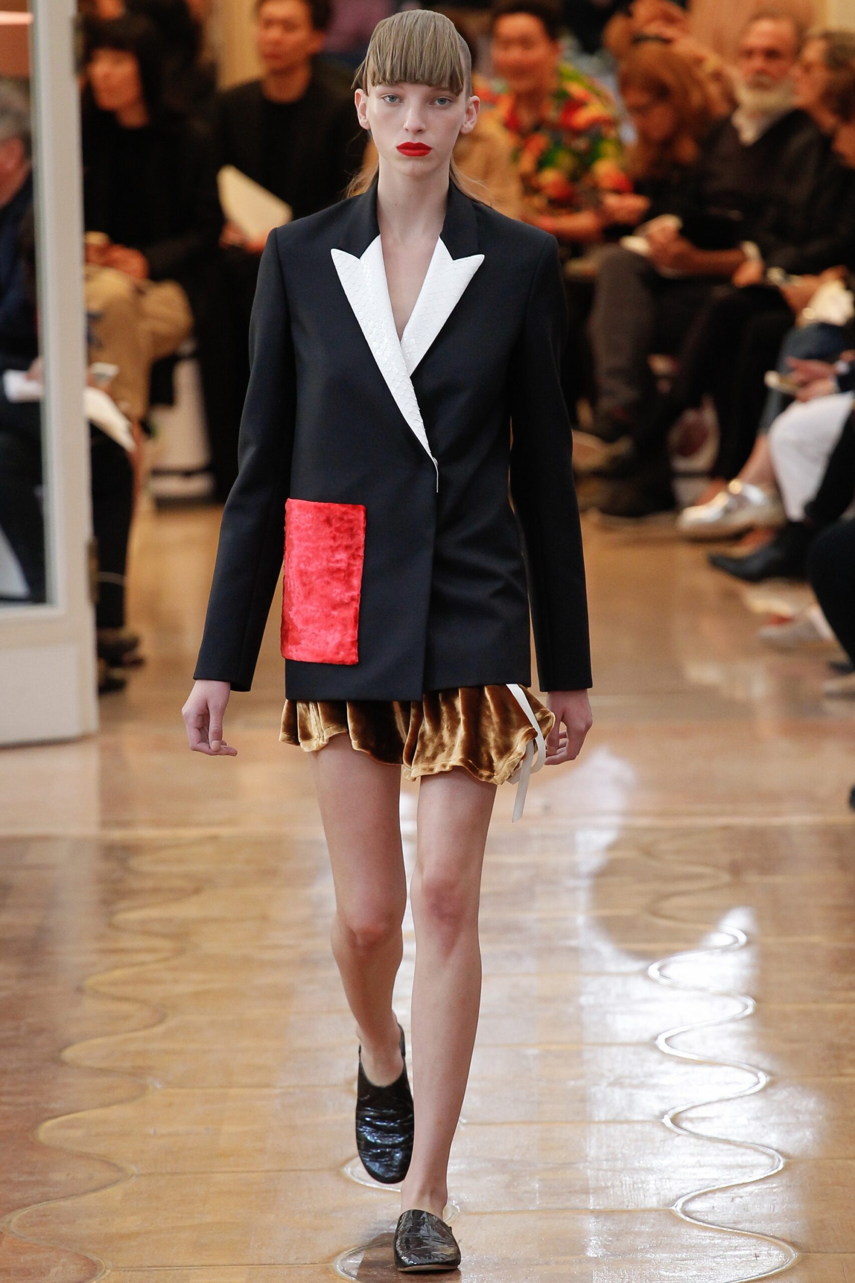 black silk long-sleeve collared tailored buttoned color-blocked blazer