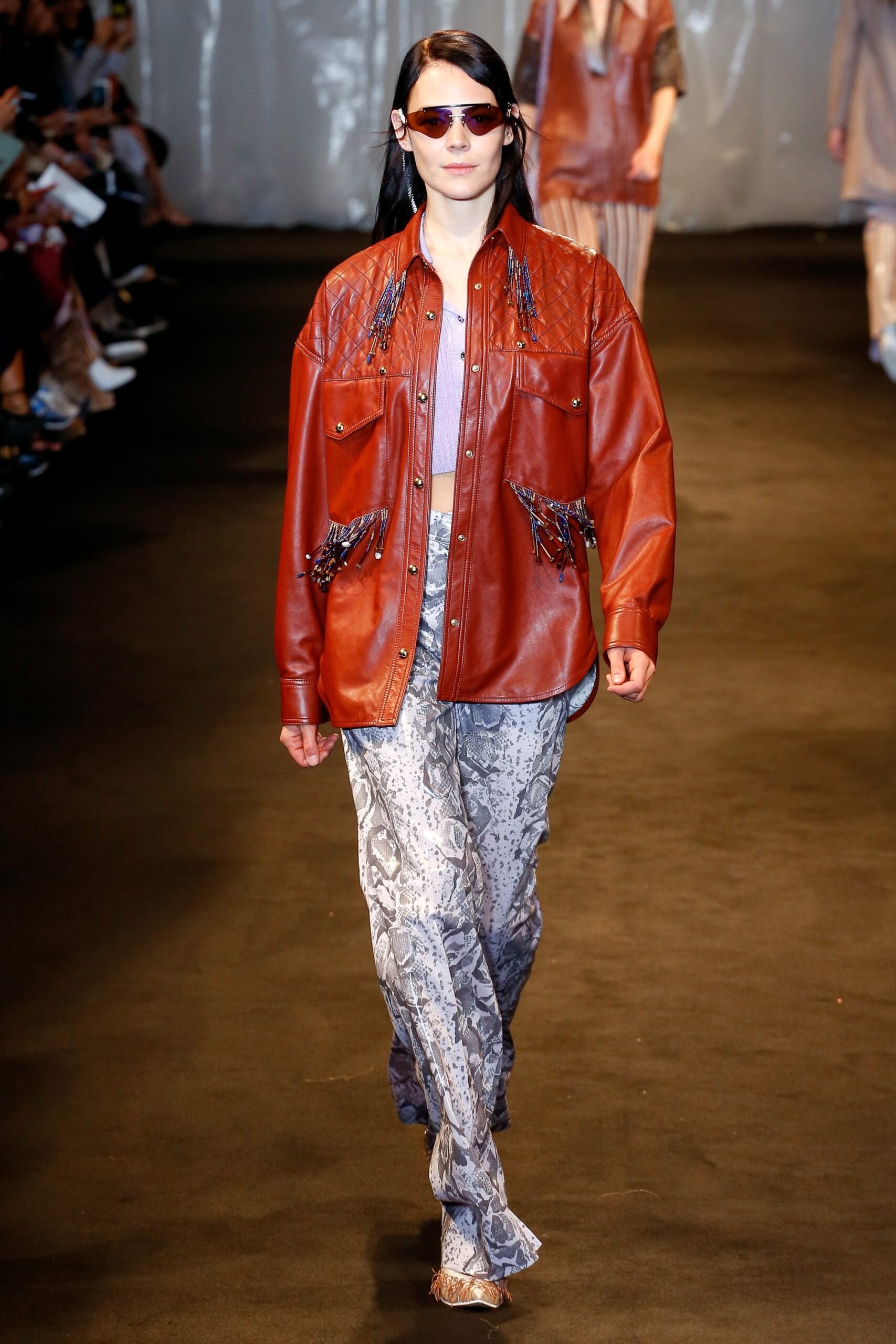 brown leather long-sleeve collared relaxed fringed jacket
