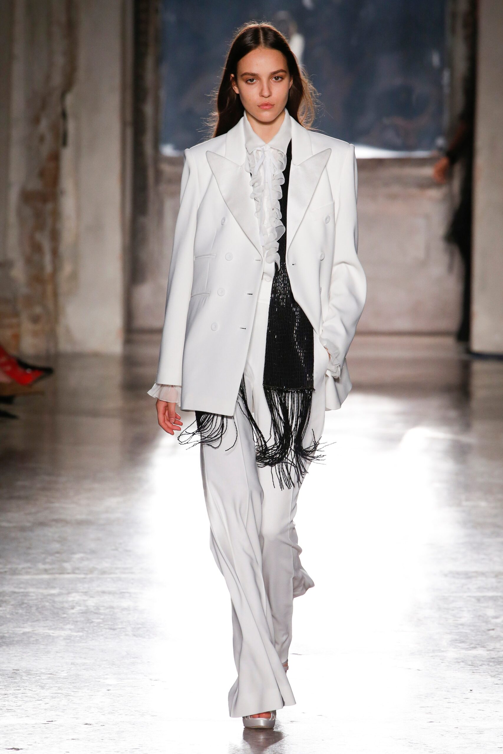 white silk long-sleeve collared tailored fringed suit