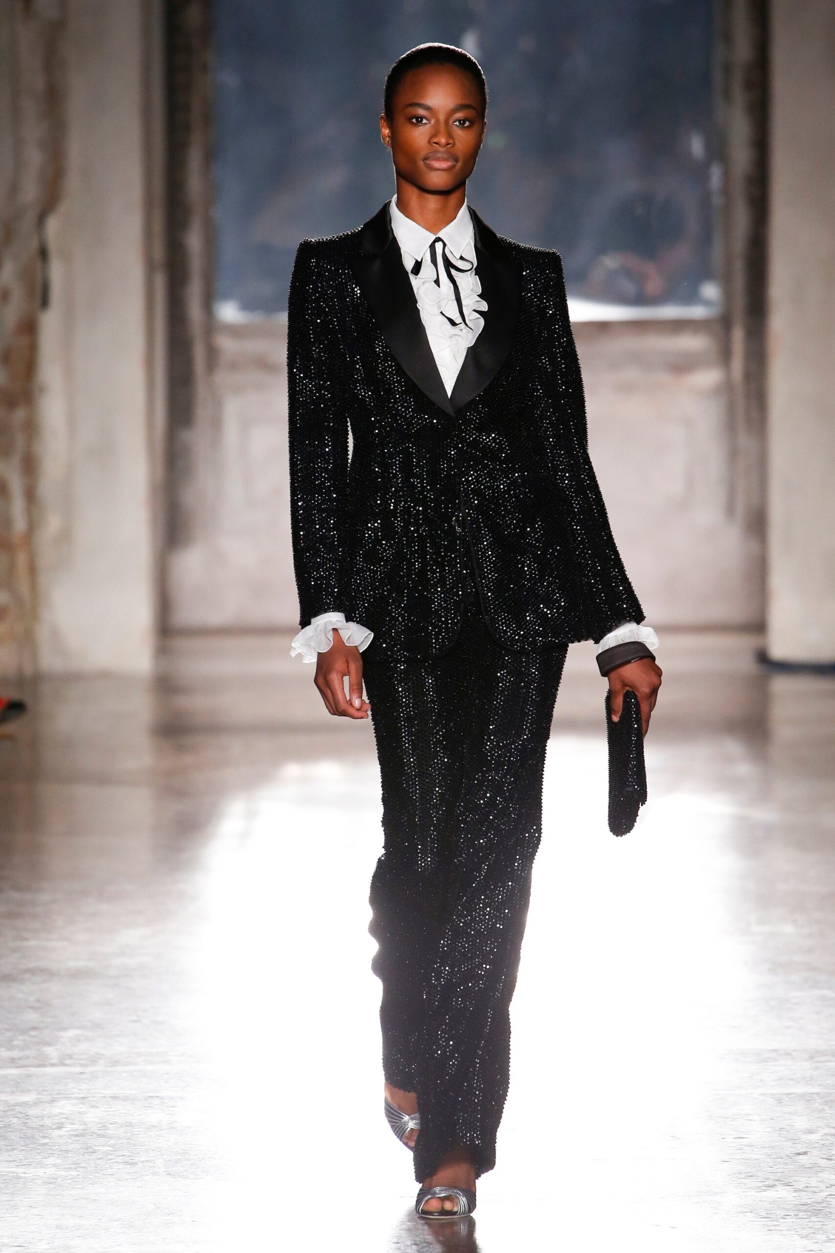 black silk long-sleeve collared tailored sequined buttoned suit