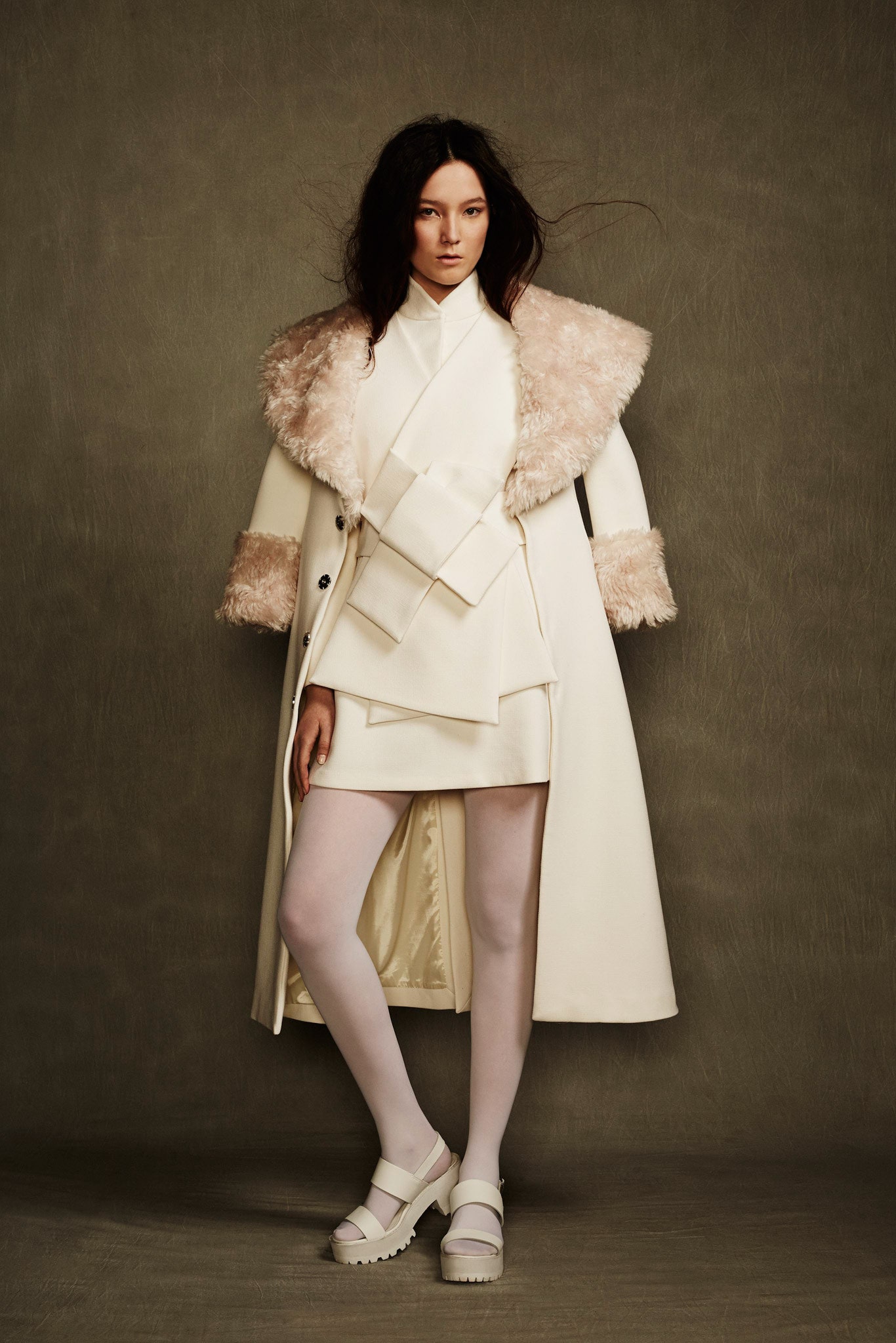 white wool long-sleeve collared fitted buttoned layered coat