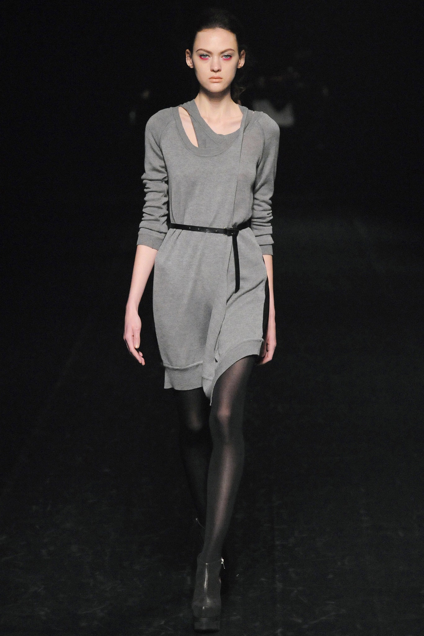 gray fitted long-sleeve dress