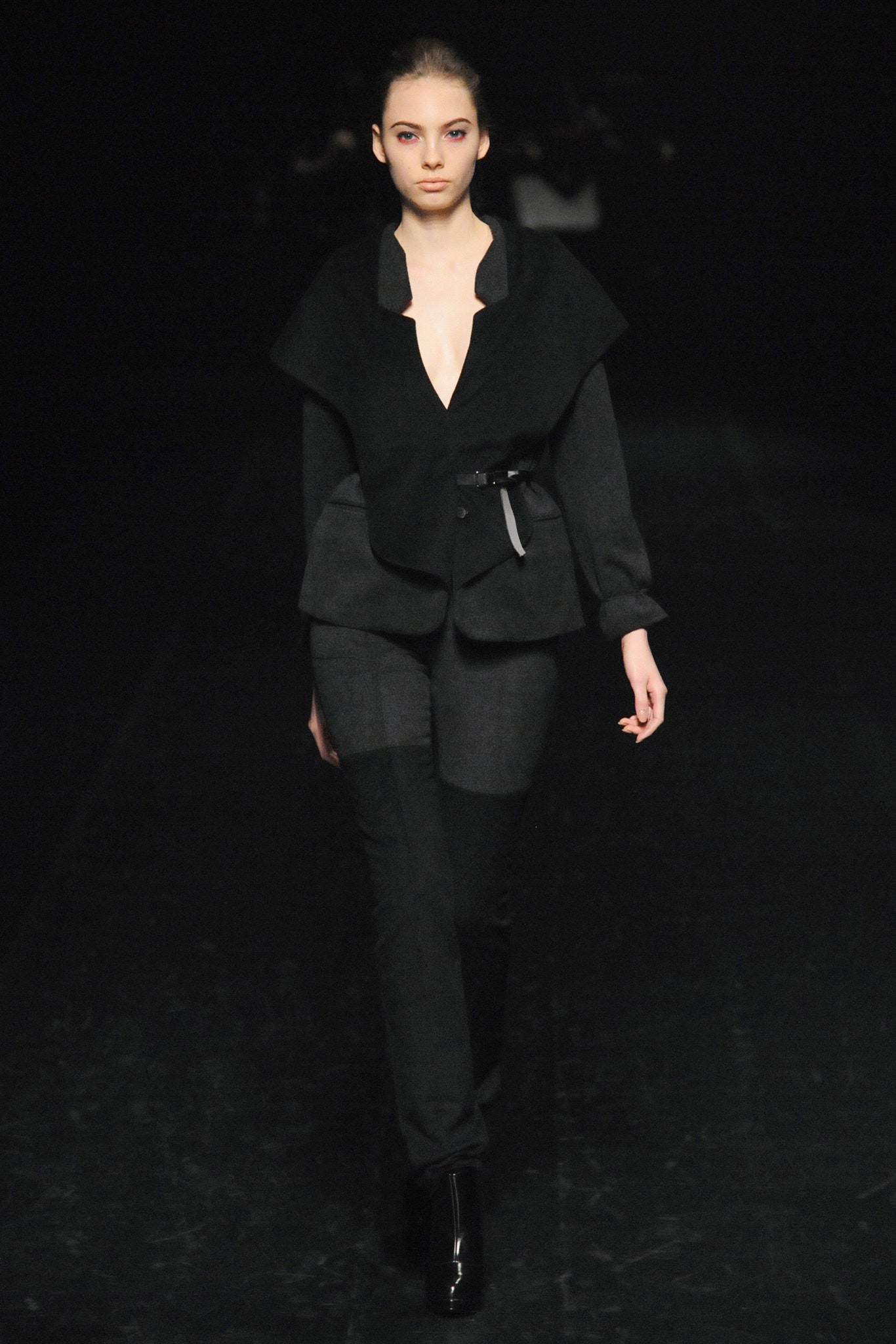 black tailored blazer and fitted pants