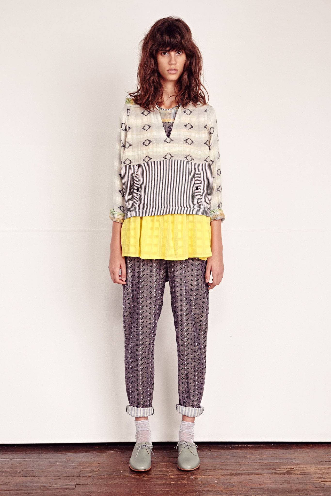 gray relaxed slim printed pants
