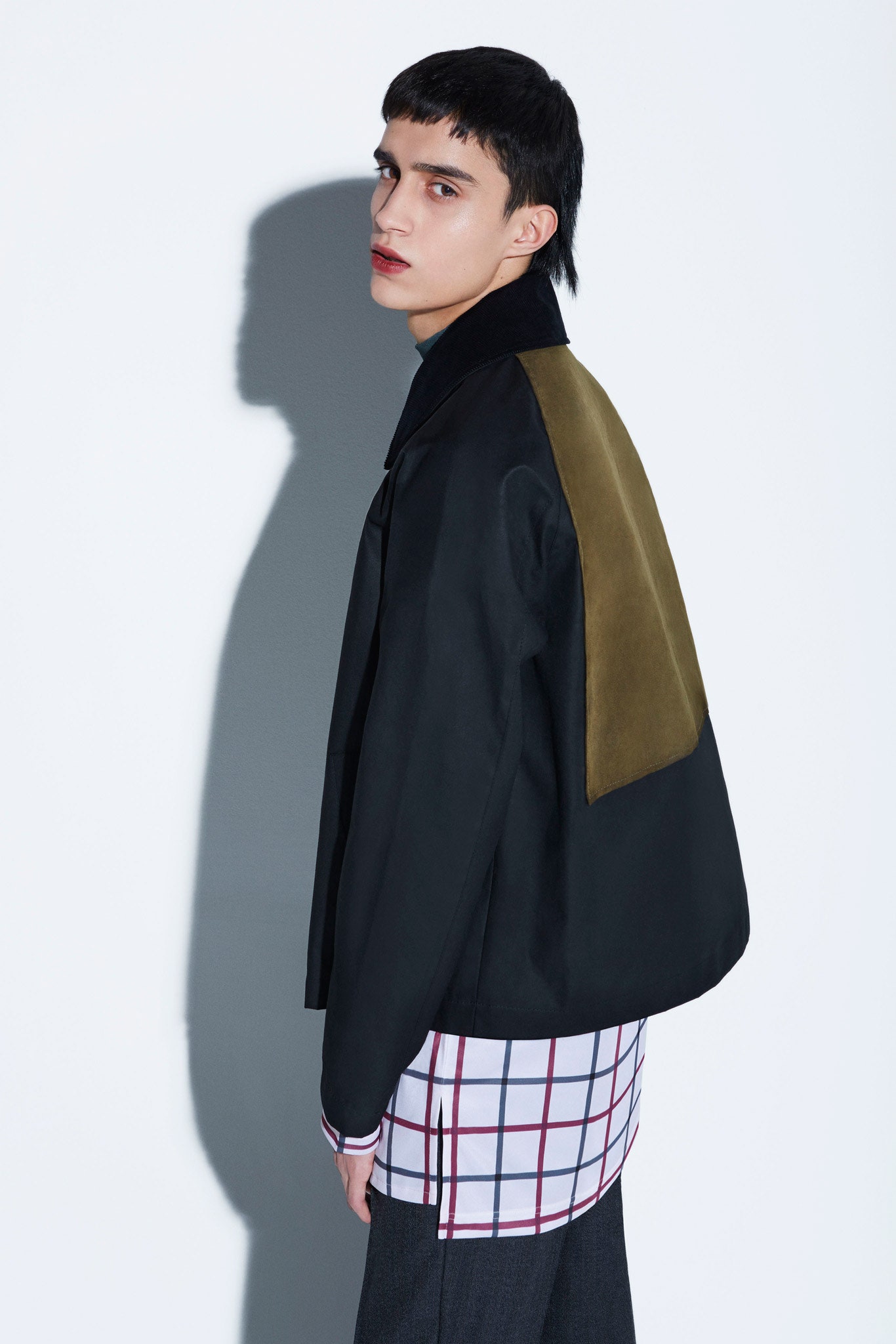 black cotton long-sleeve collared structured color-blocked jacket