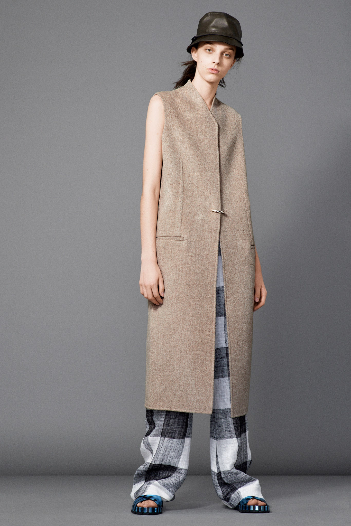 beige wool sleeveless coat