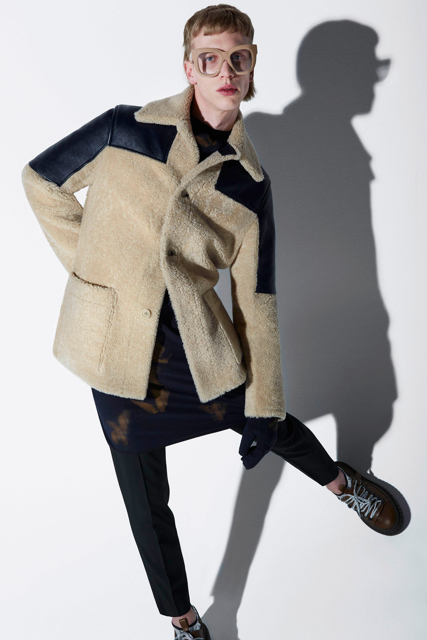 beige faux-fur long-sleeve collared relaxed zippered pockets jacket