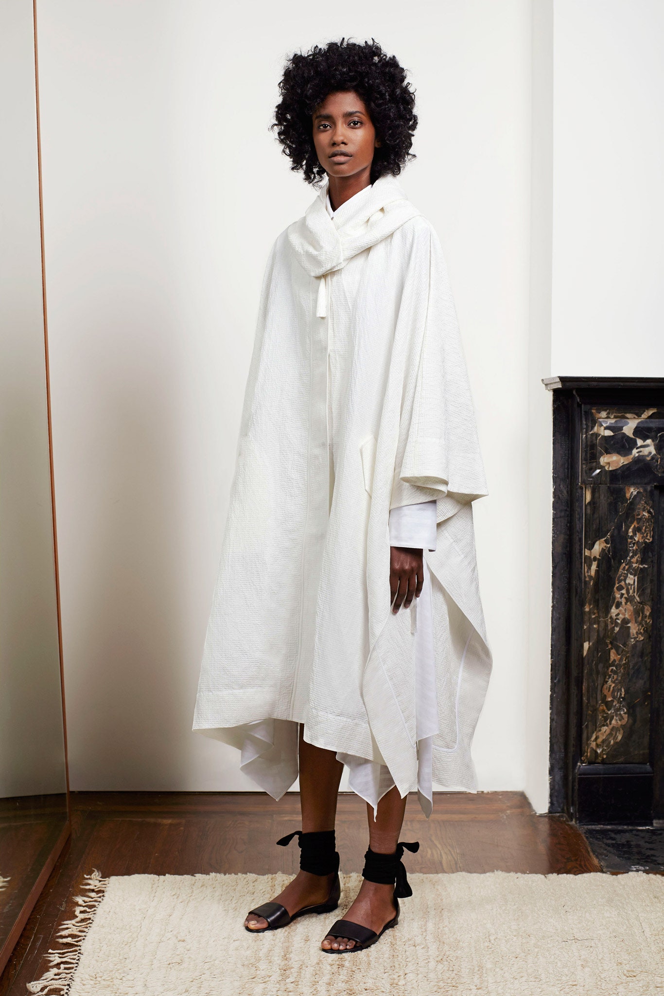 white cotton sleeveless collared relaxed layered cape