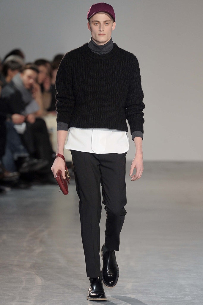 black wool cropped sweater