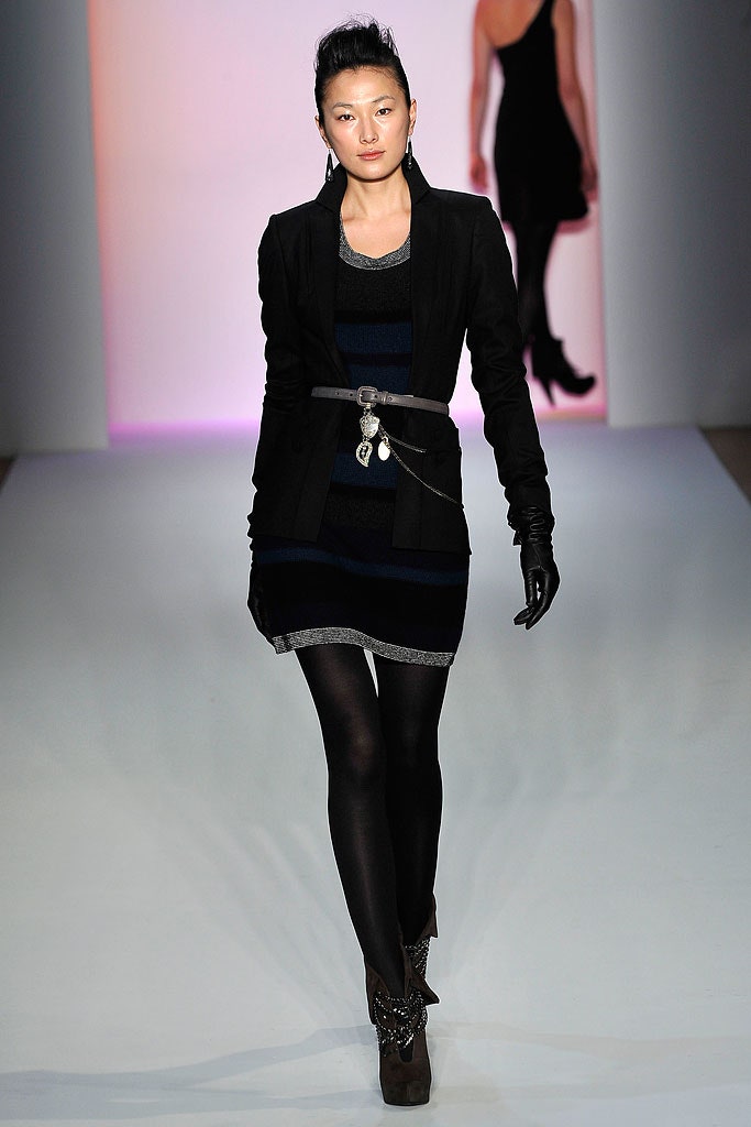 black fitted mini dress with blazer