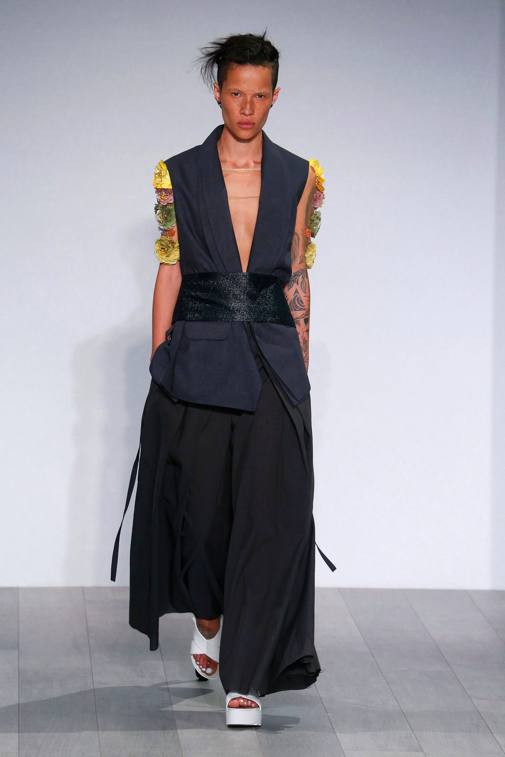 blue cotton sleeveless v-neck relaxed draped jacket