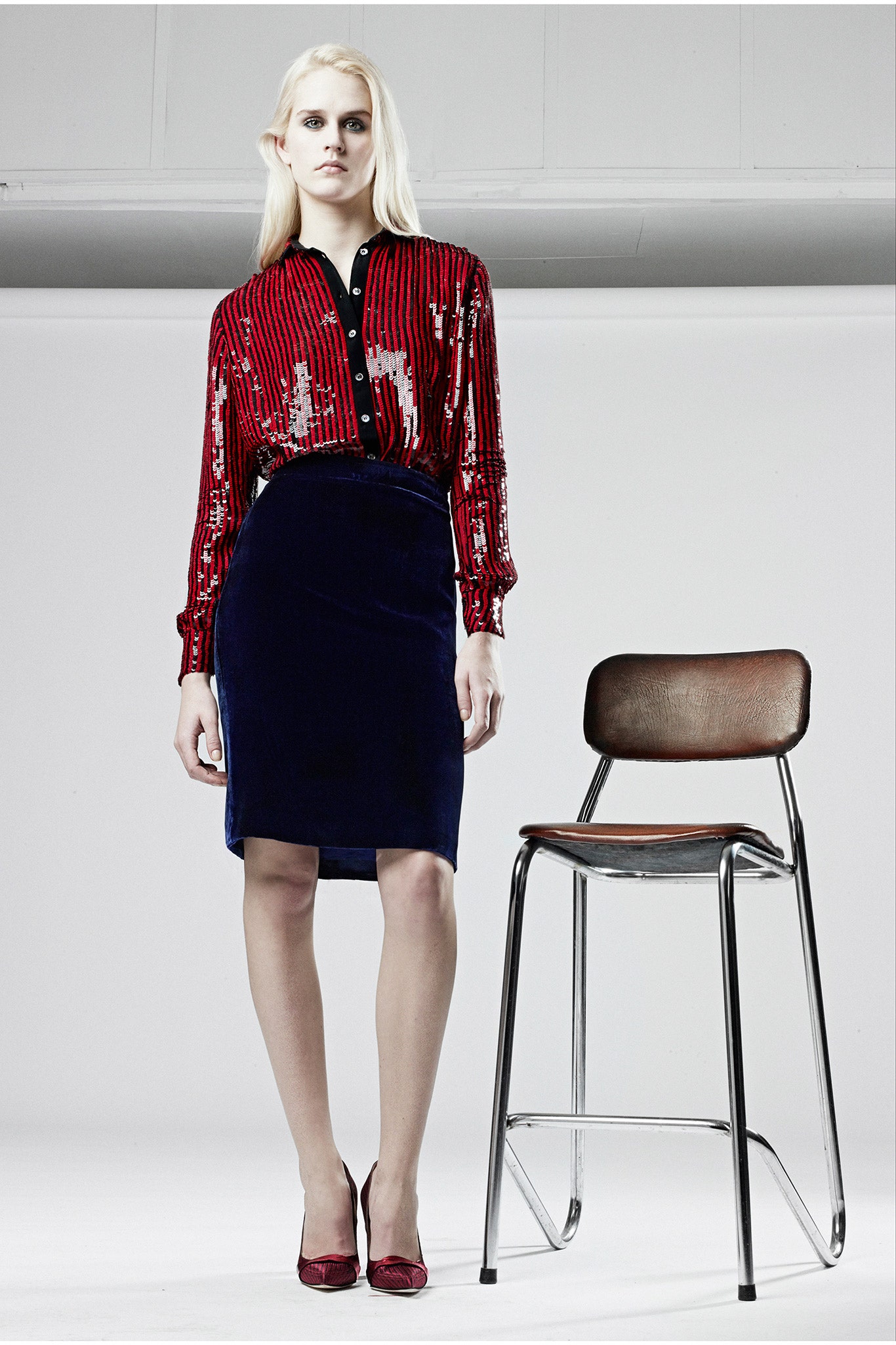 red velvet long-sleeve collared fitted sequined shiny shirt