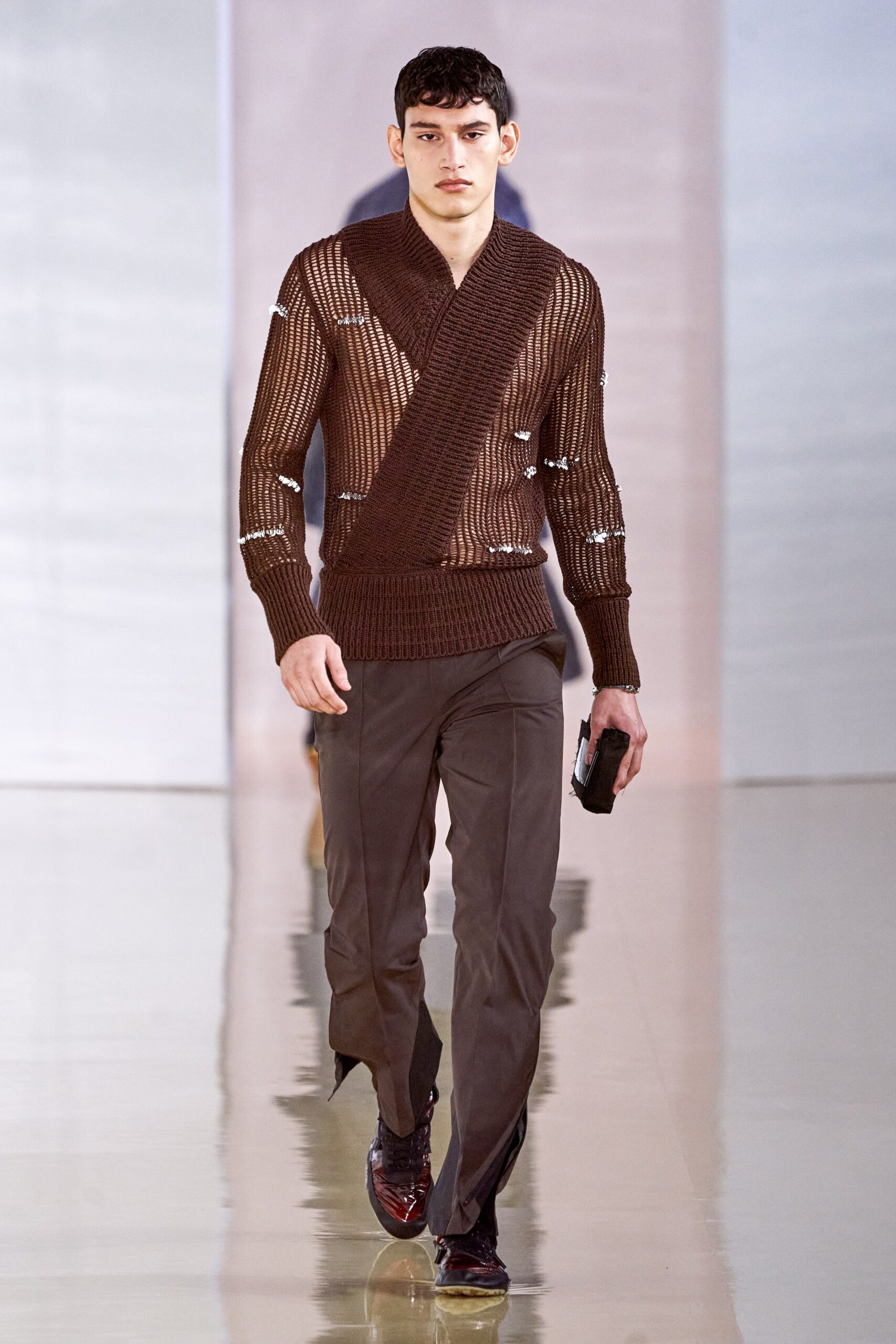 brown knit long-sleeve v-neck fitted ribbed layered sweater