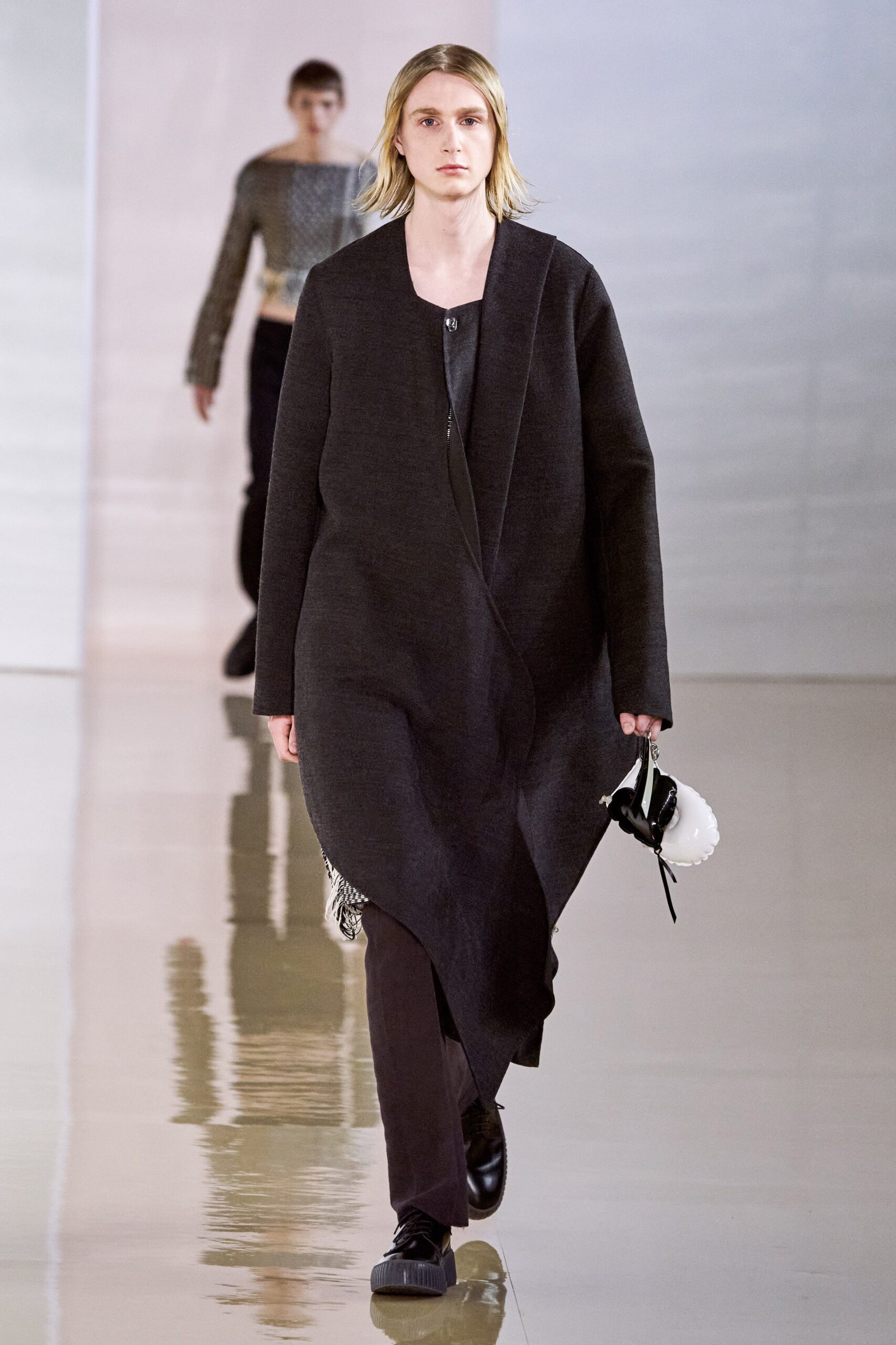 black wool long-sleeve collared relaxed draped coat