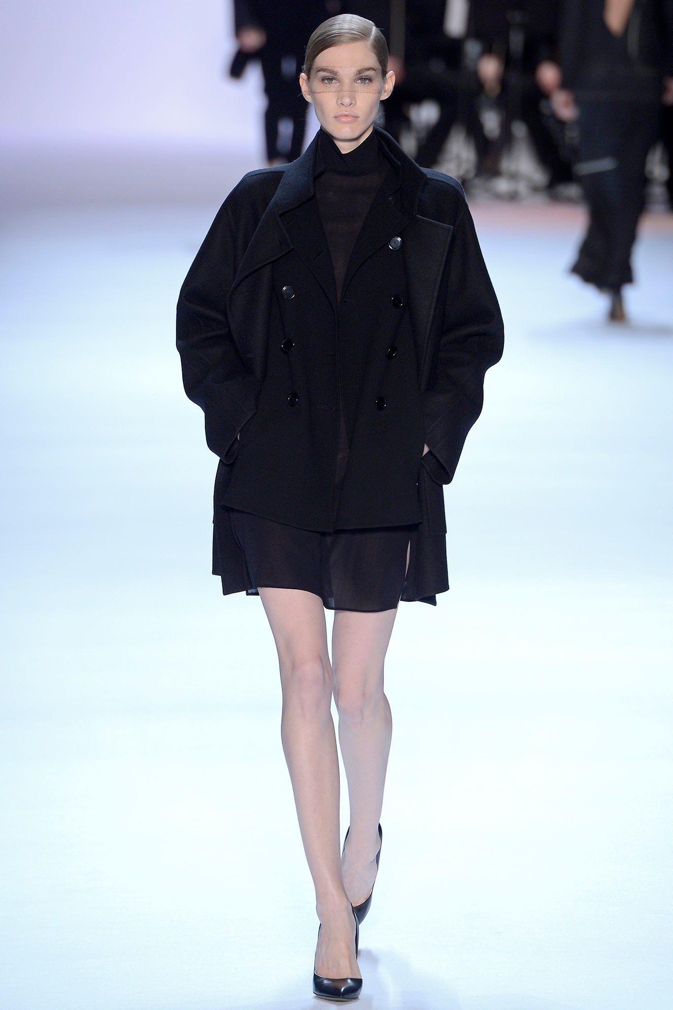 black wool long-sleeve collared relaxed buttoned coat