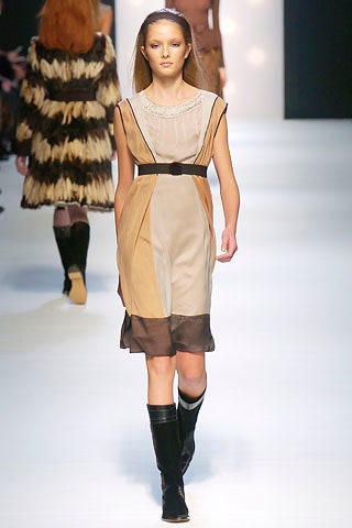 beige and brown pleated midi dress with black boots