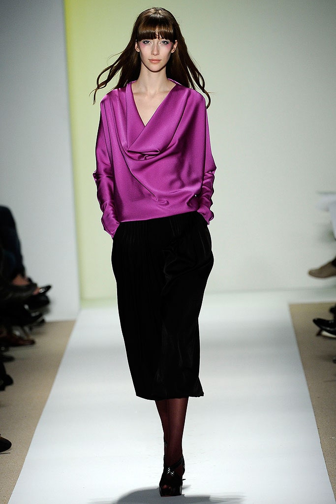 black silk fitted pleated skirt