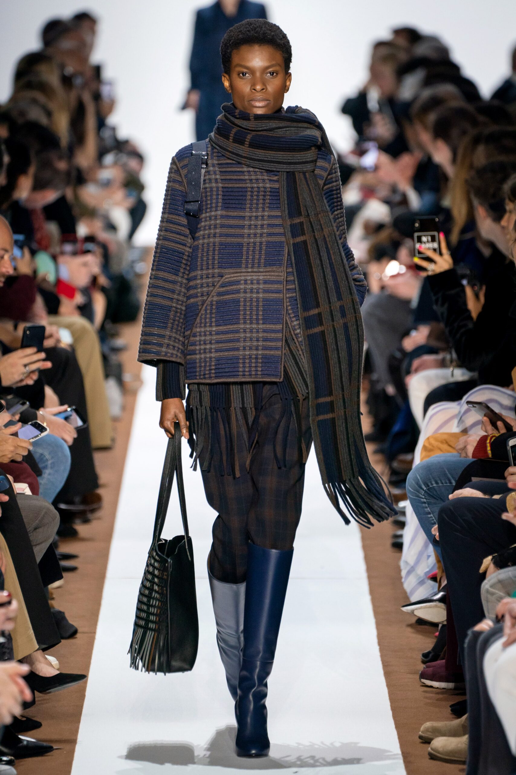 blue wool sleeveless relaxed checked fringed cape