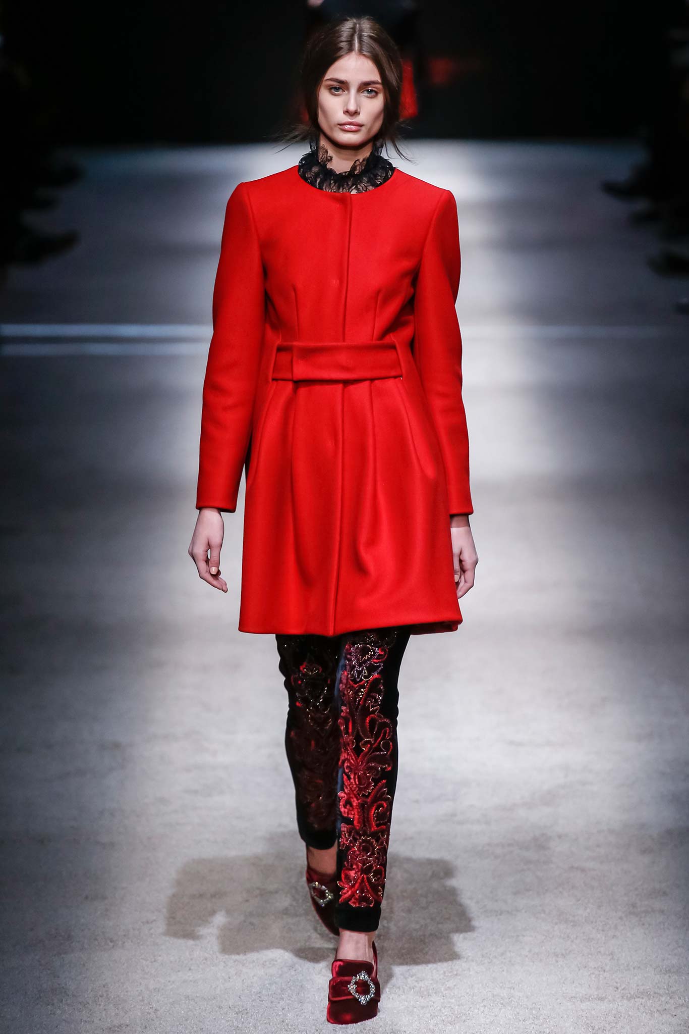 red wool long-sleeve collared fitted belted coat