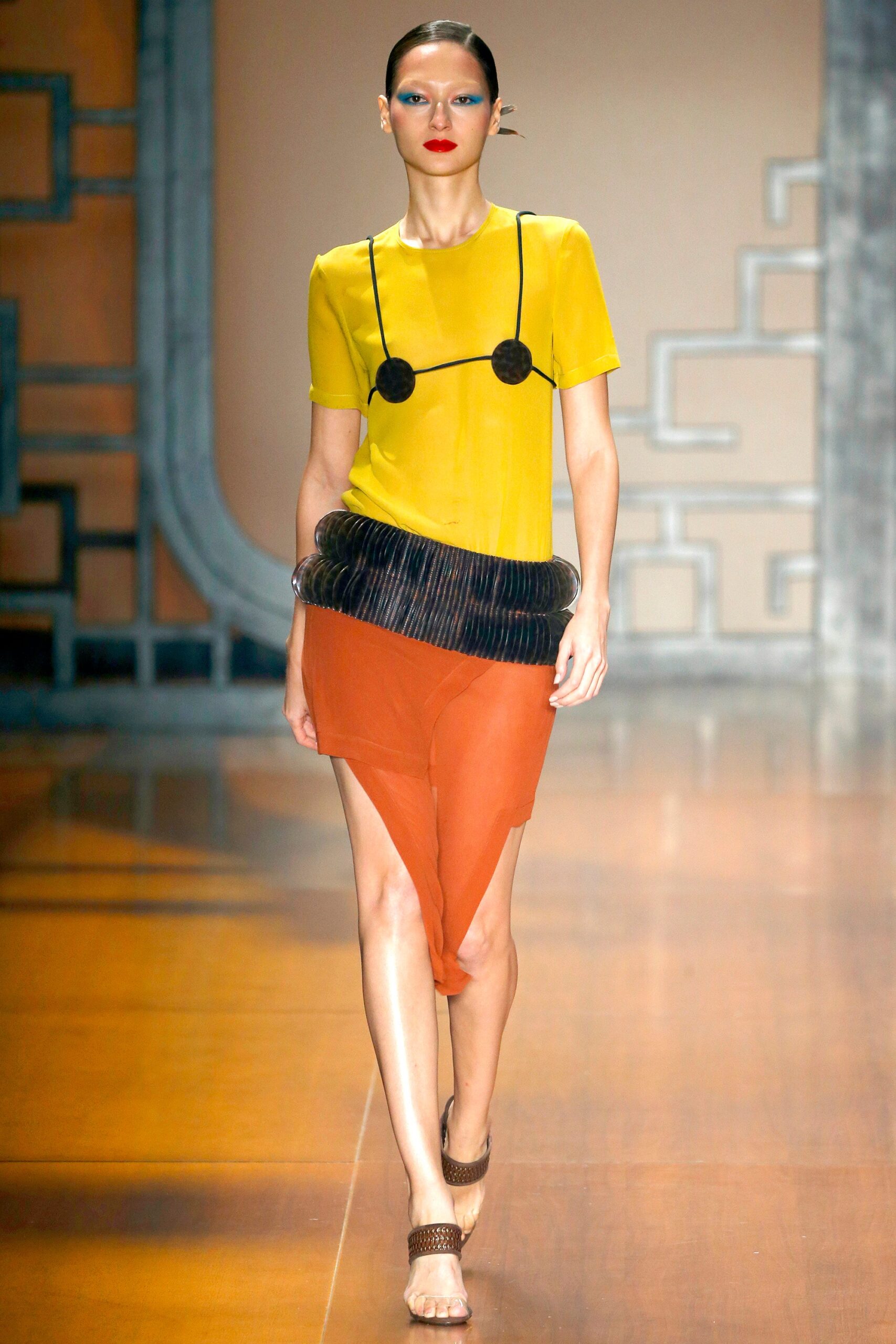 yellow silk short-sleeve scoop-neck fitted embellished top