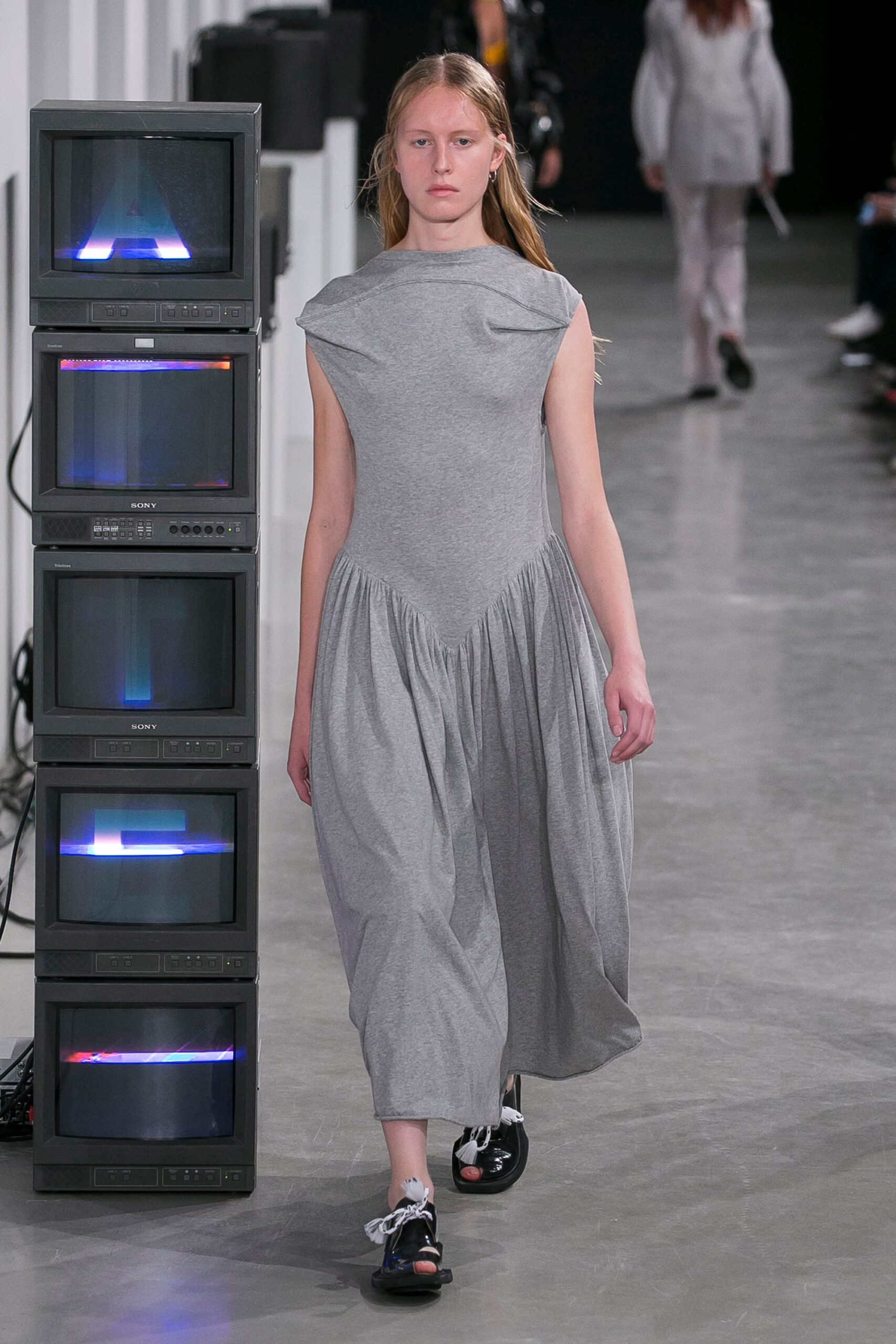 gray relaxed sleeveless dress