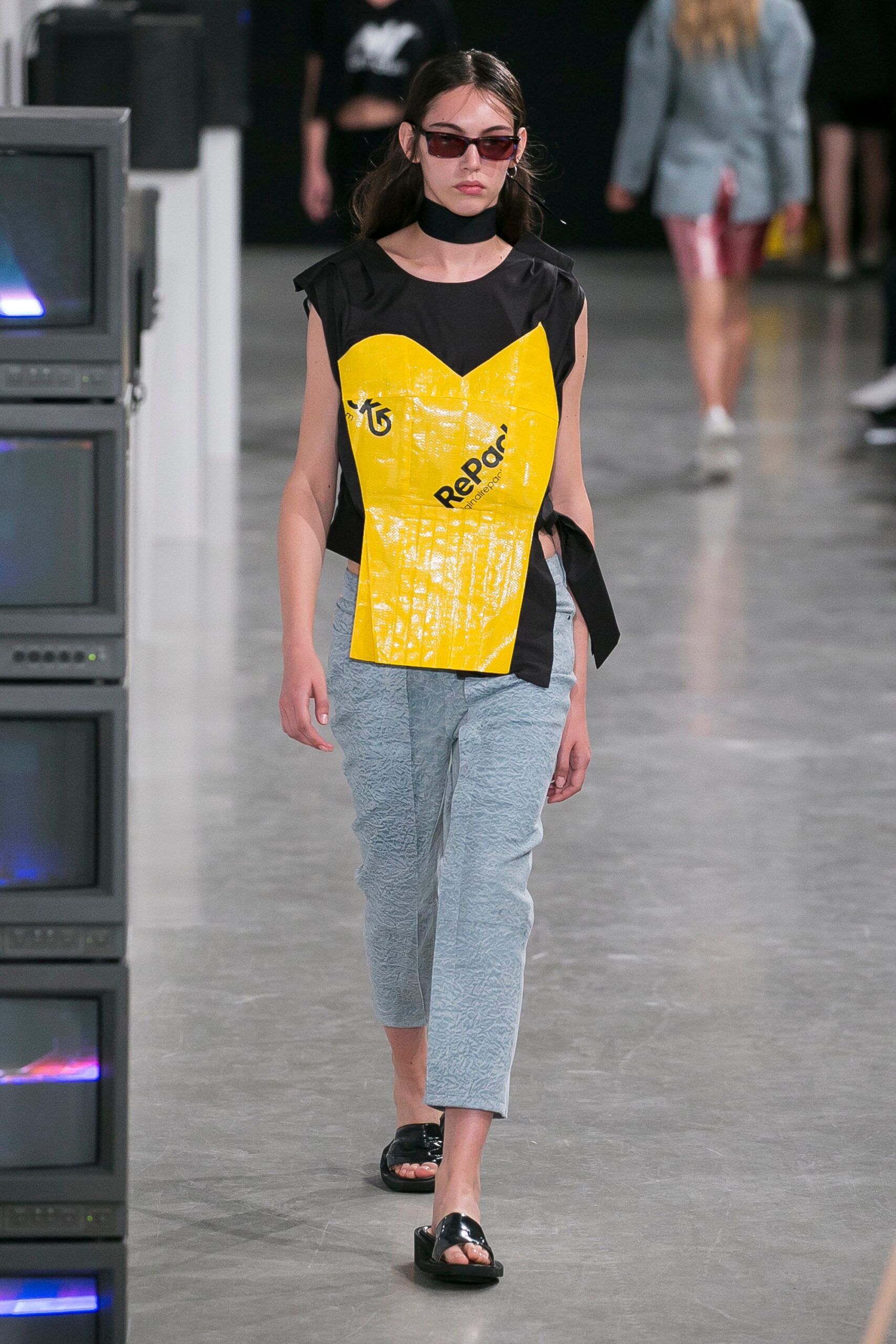 black cotton sleeveless asymmetric relaxed printed top