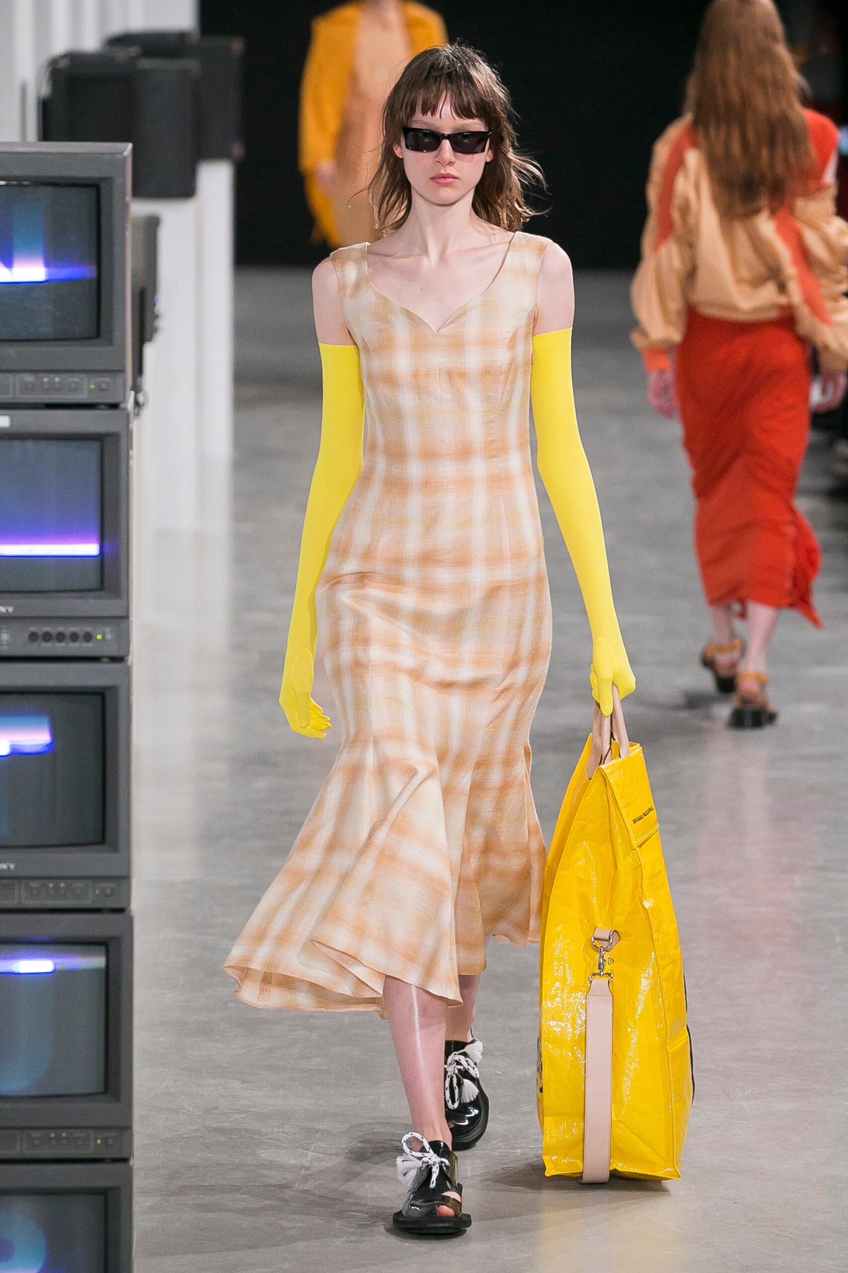 yellow beige pleated midi dress