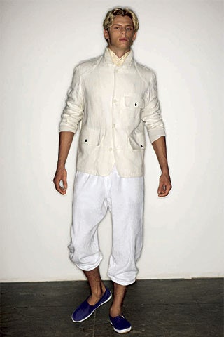 white cotton relaxed cropped pants