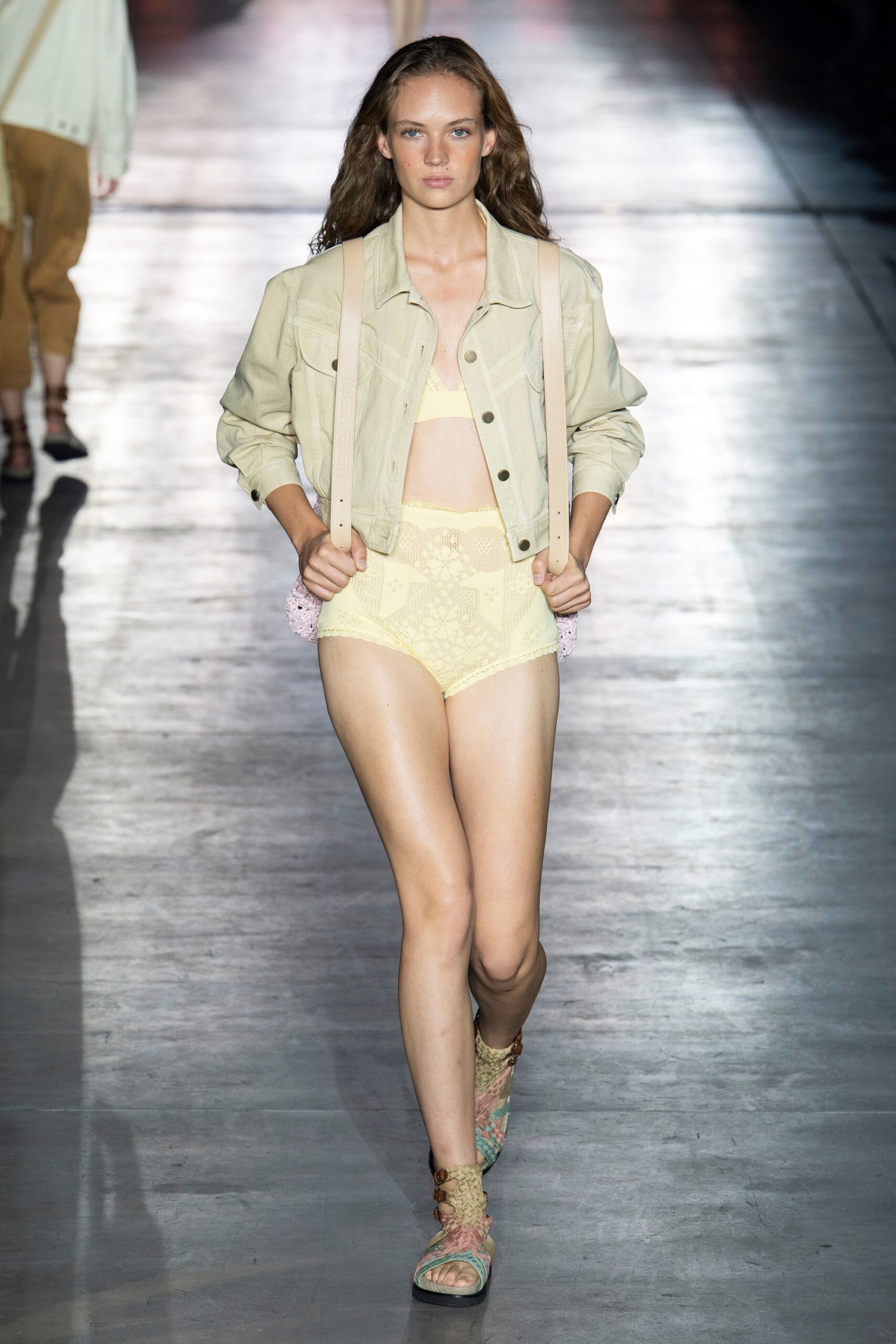 beige denim long-sleeve collared relaxed buttoned jacket