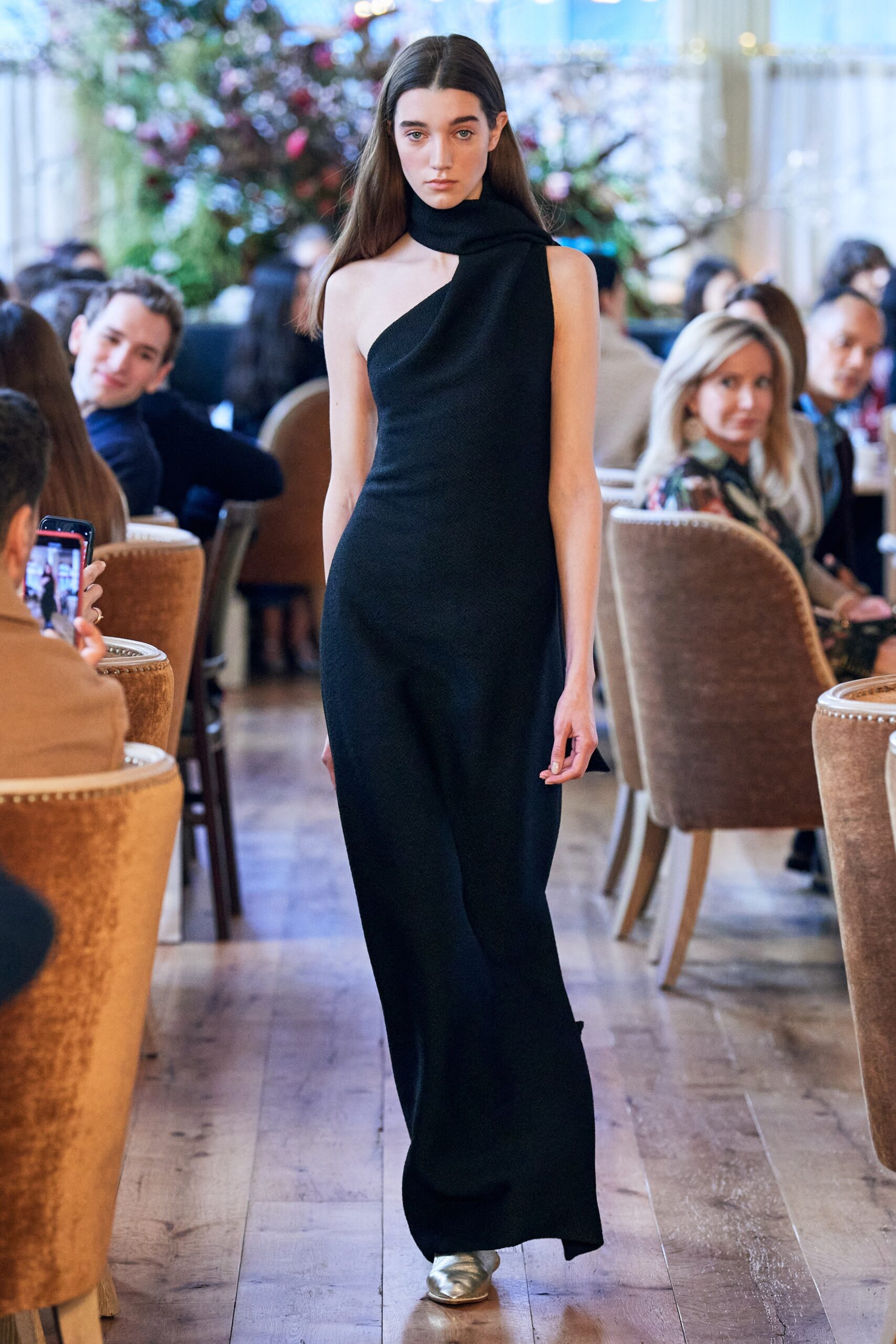 black fitted asymmetric dress