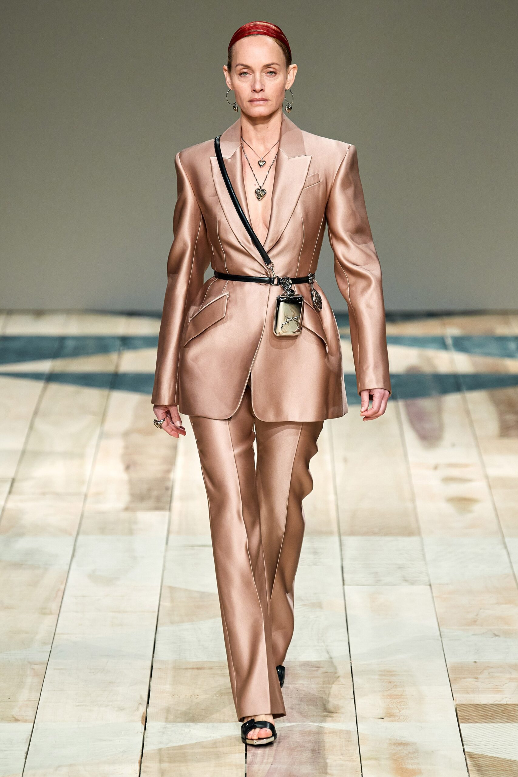beige silk long-sleeve collared tailored buttoned shiny suit