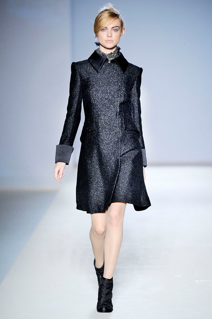 fitted black wool coat