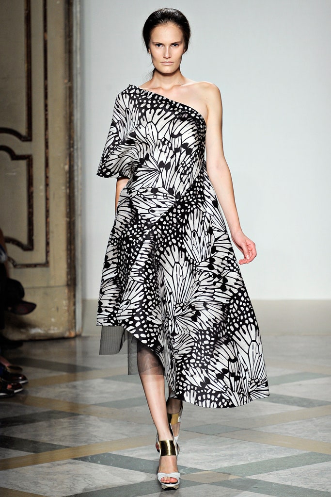 black and white printed asymmetric dress
