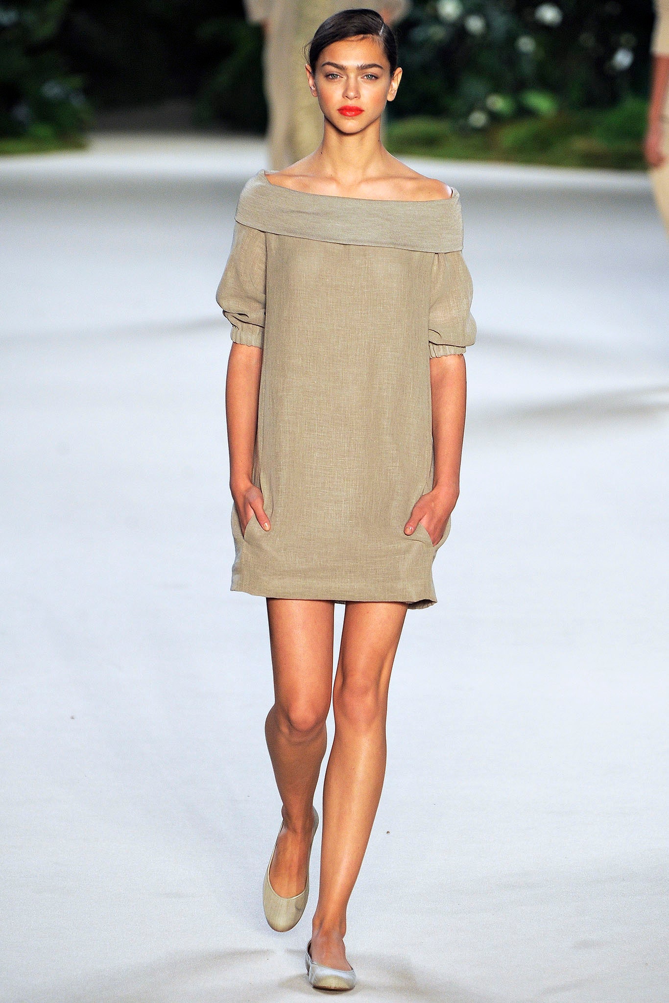 beige off-shoulder relaxed dress