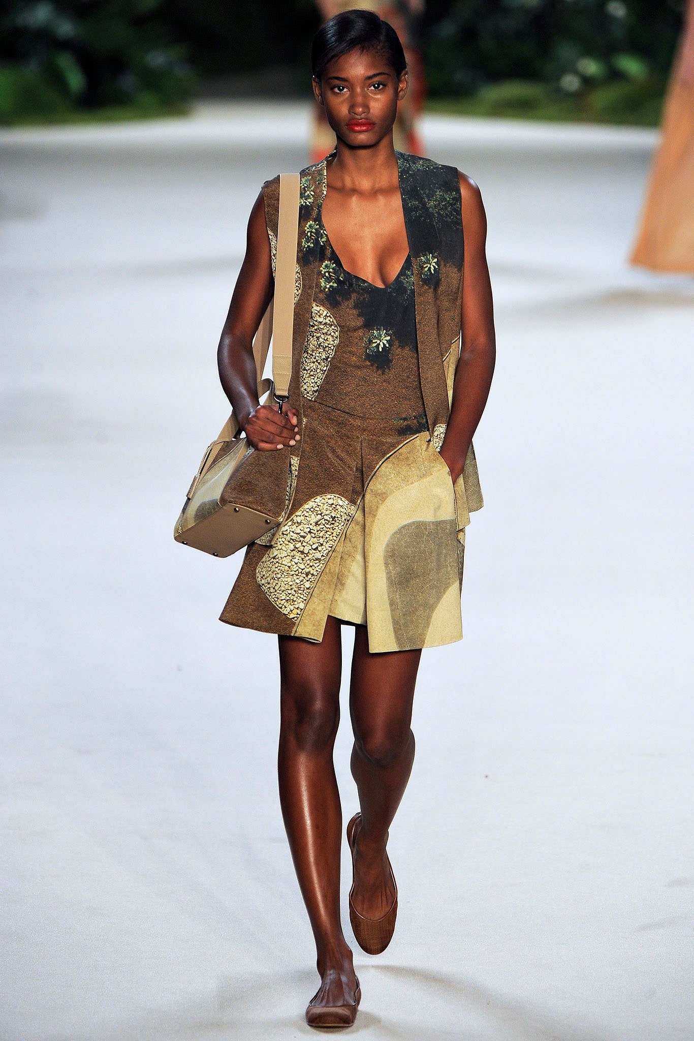 brown beige sleeveless dress