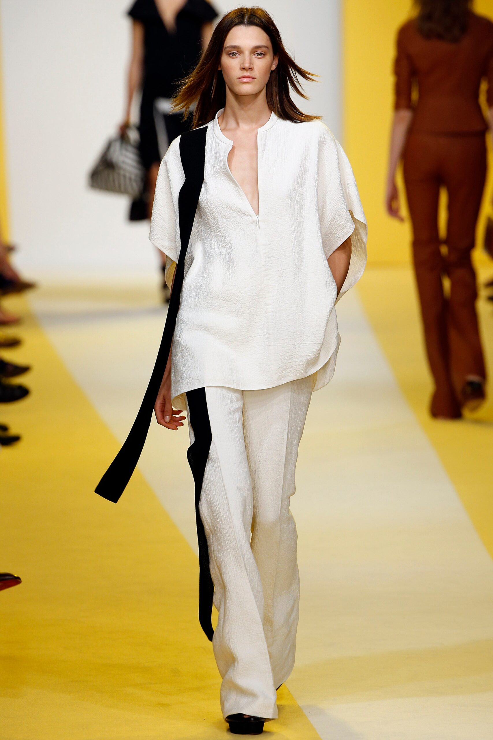 white relaxed top and fitted pants