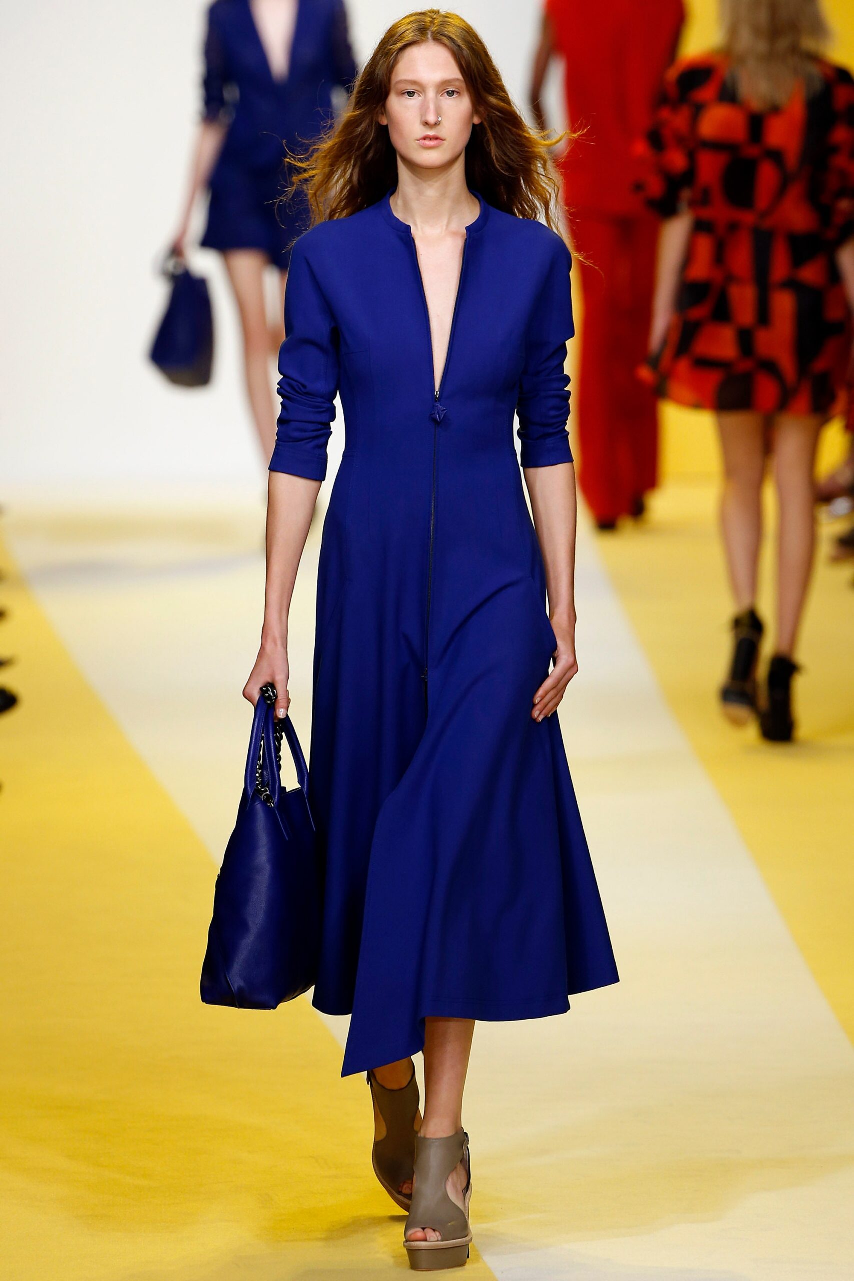 blue midi dress with platform shoes