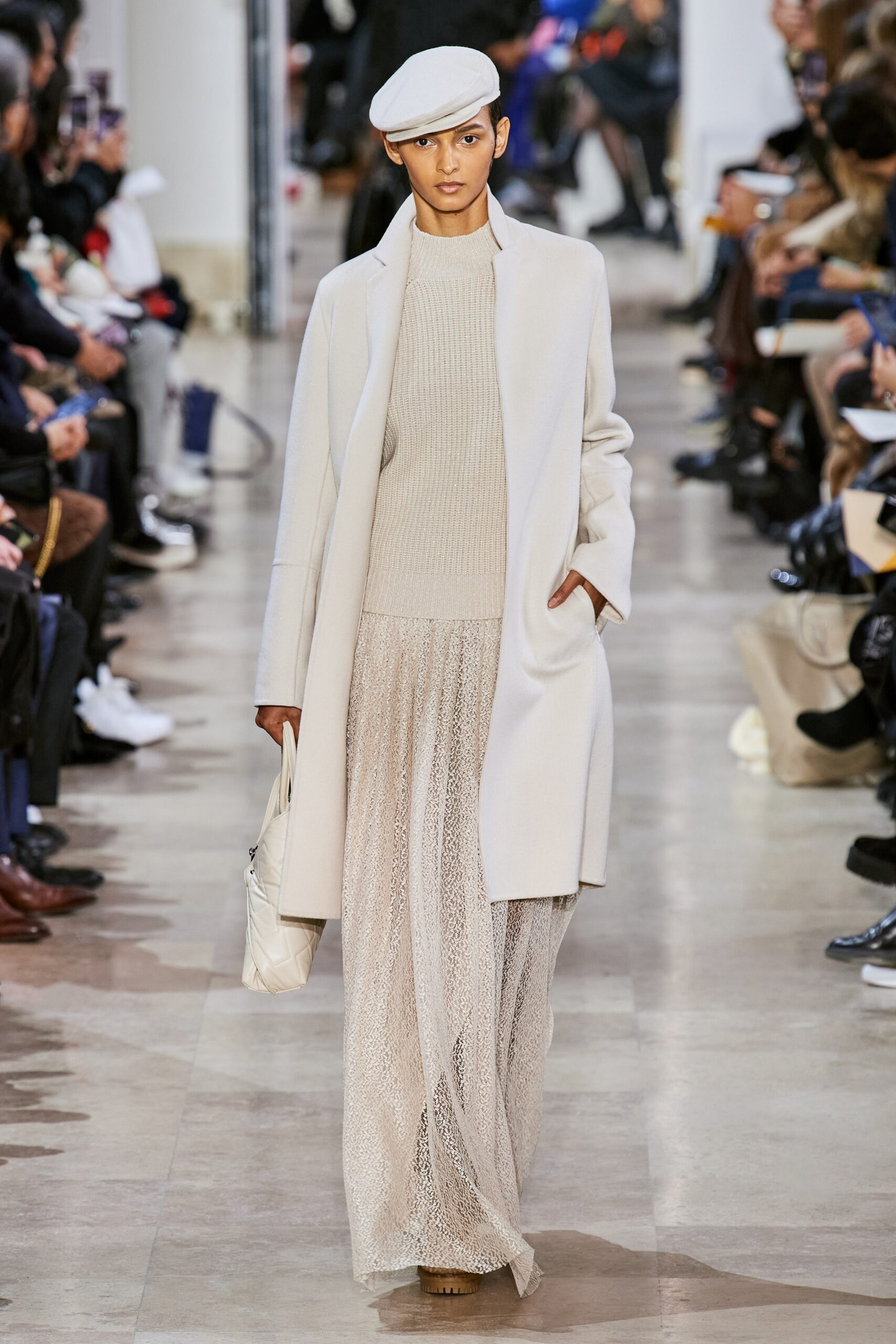 beige cashmere long-sleeve high-neck fitted sweater