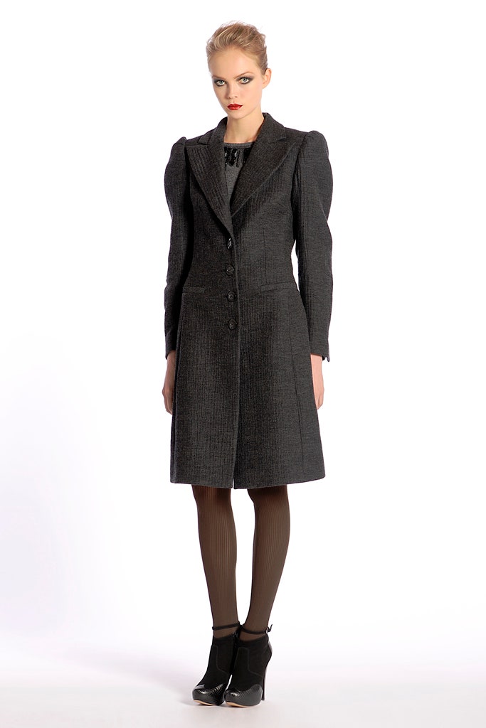 black wool long-sleeve collared structured buttoned pleated coat