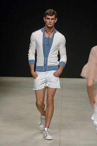 blue cotton sleeveless v-neck fitted tank-top