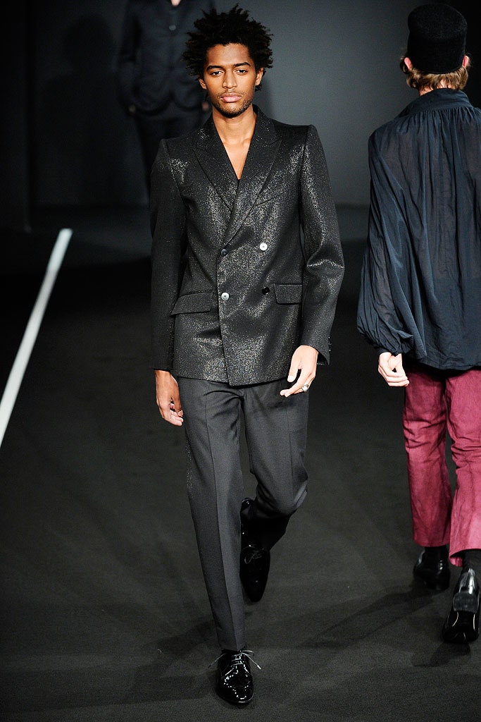 black silk long-sleeve collared tailored textured shiny suit