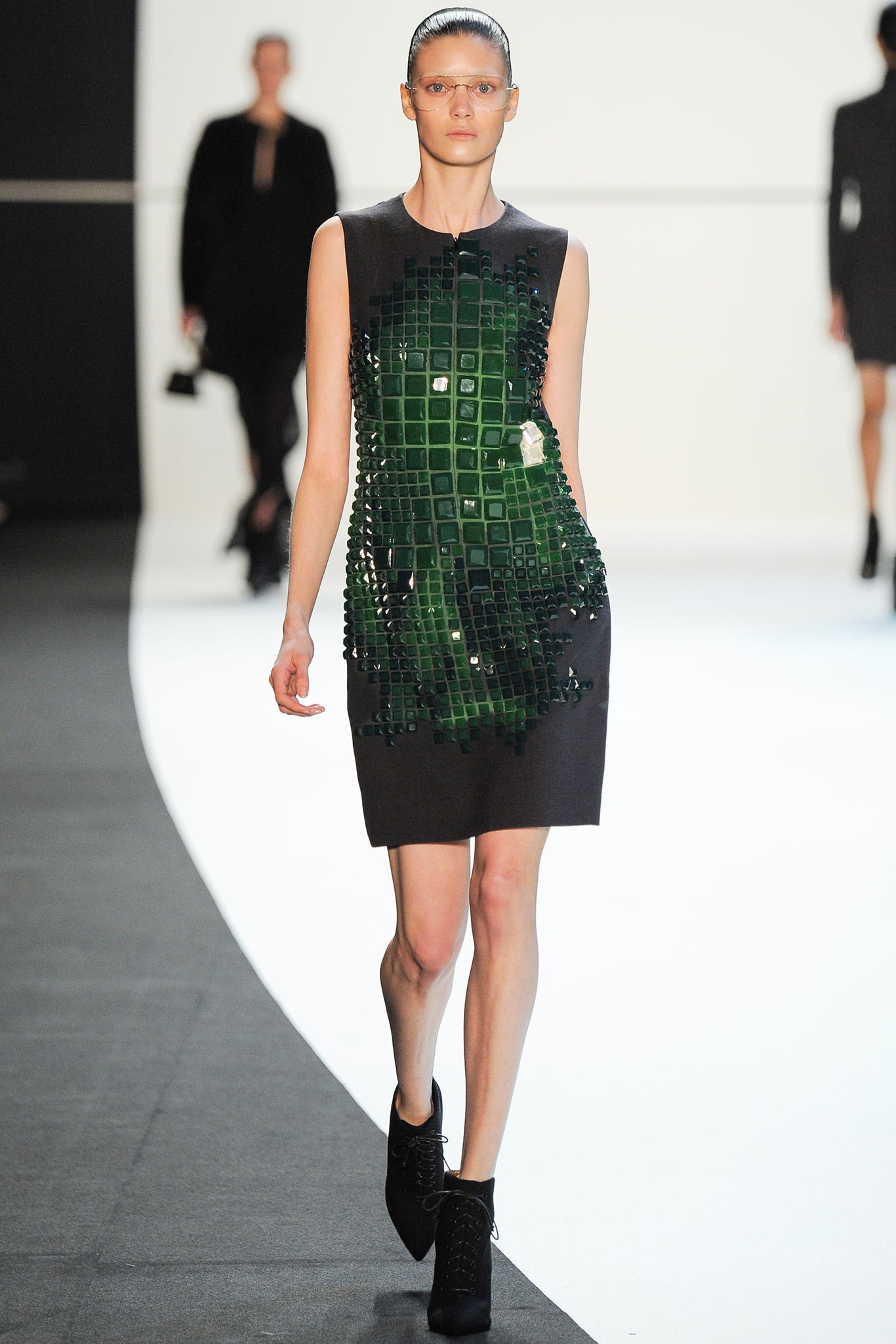 black and green fitted dress