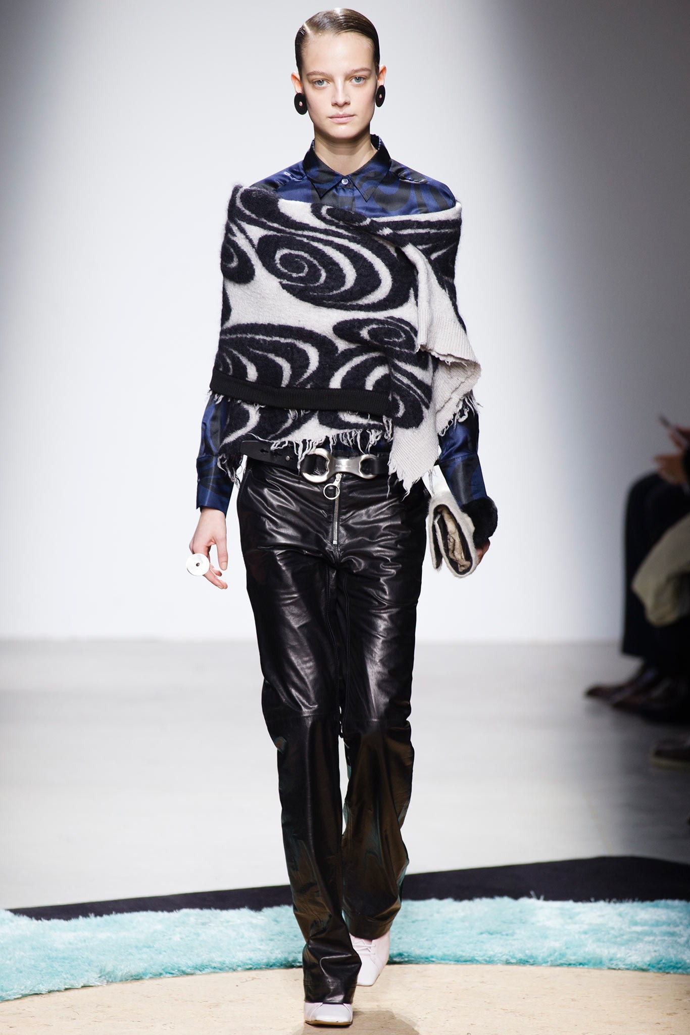 black wool printed scarf