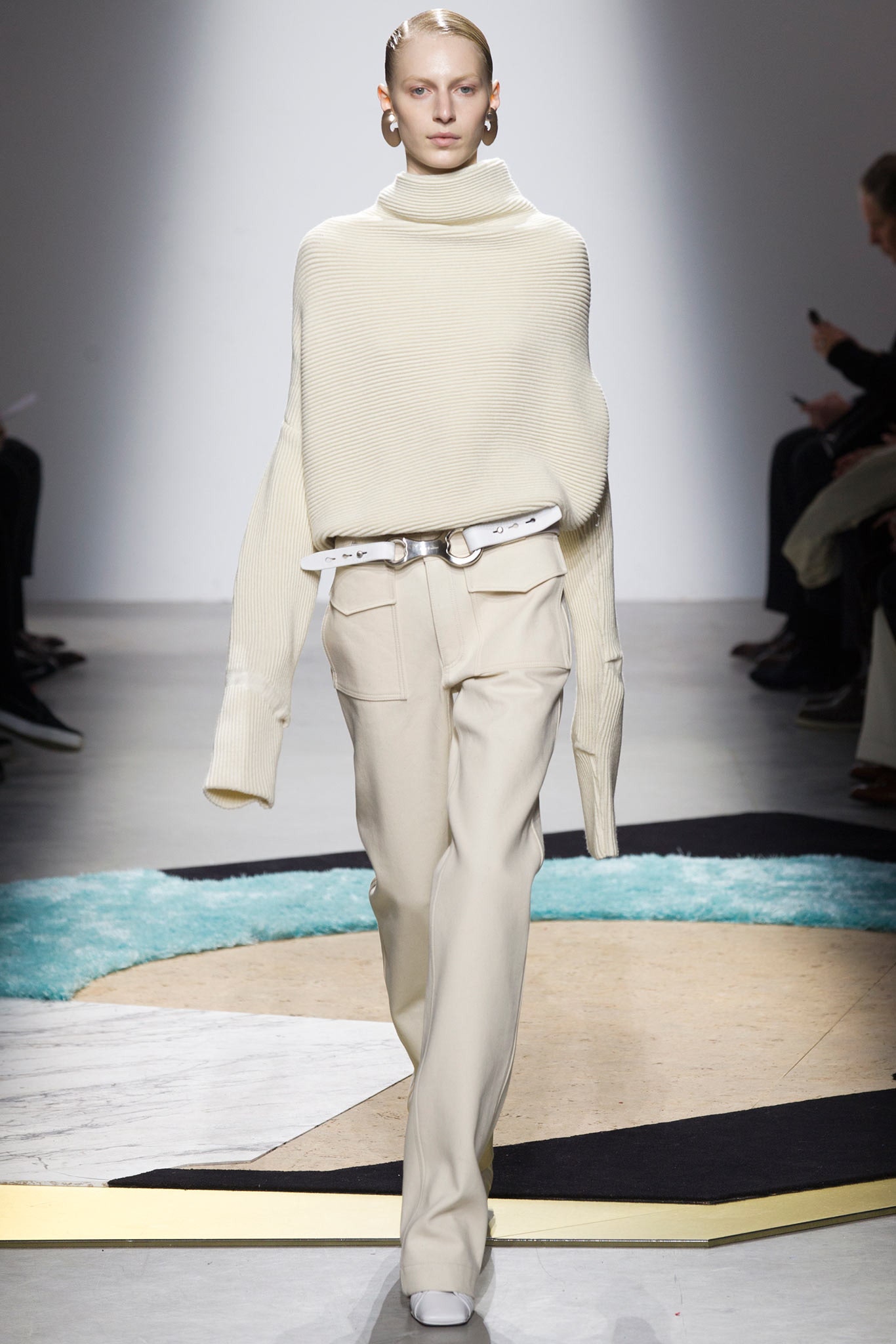 white knit long-sleeve turtleneck oversized sweater