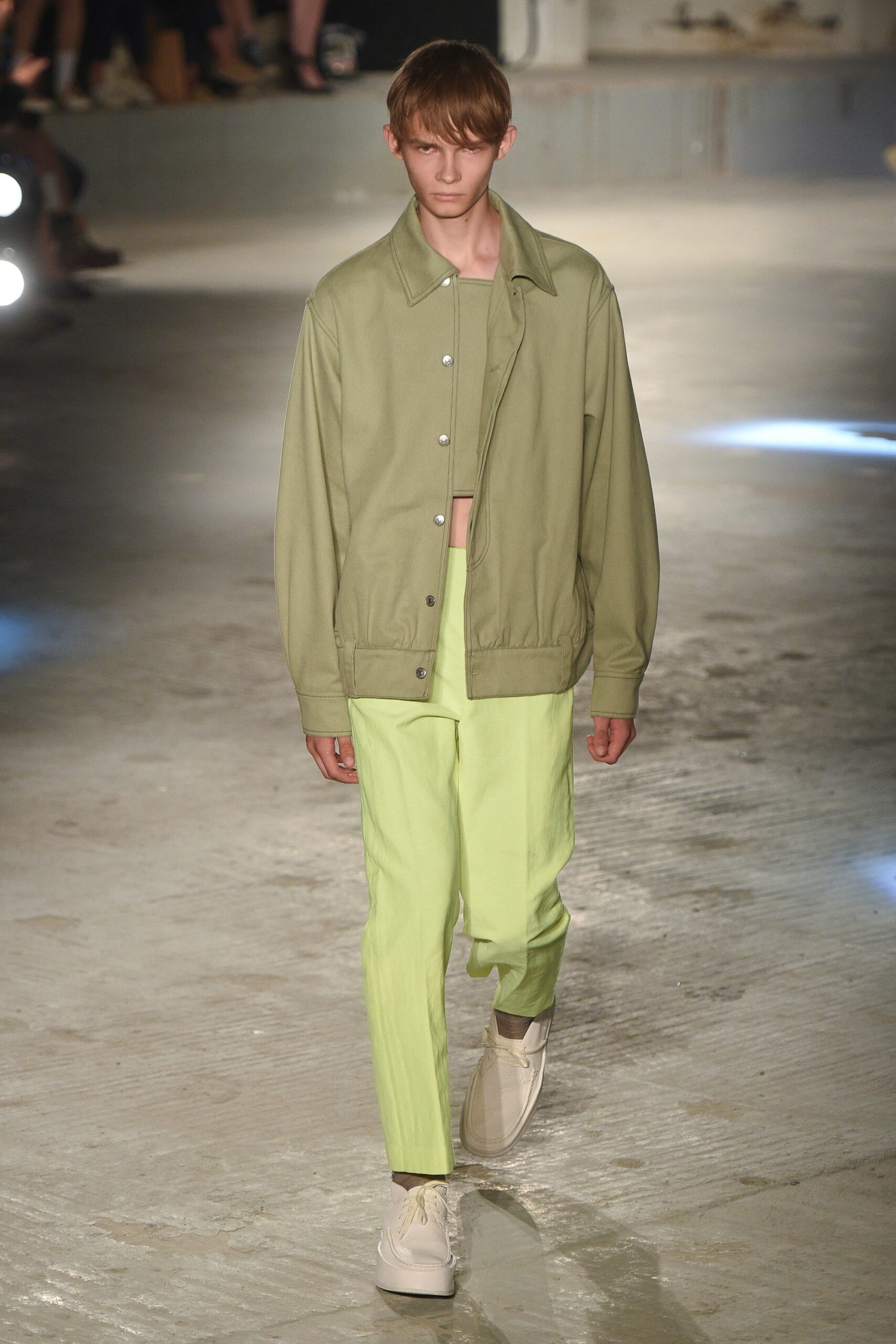 green cotton long-sleeve collared relaxed jacket